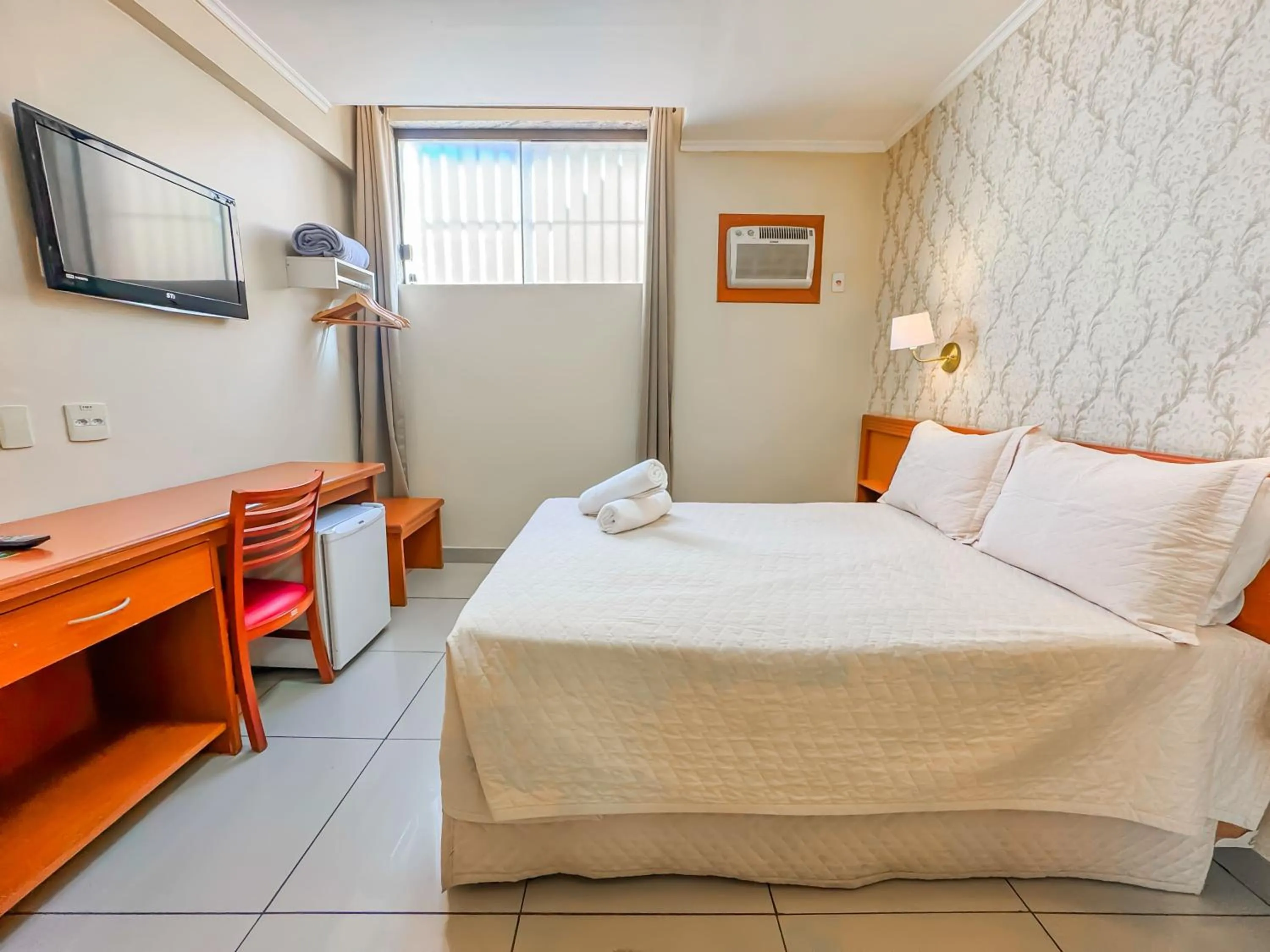 Bedroom, Bed in Hotel Nacional Inn Campos do Jordão