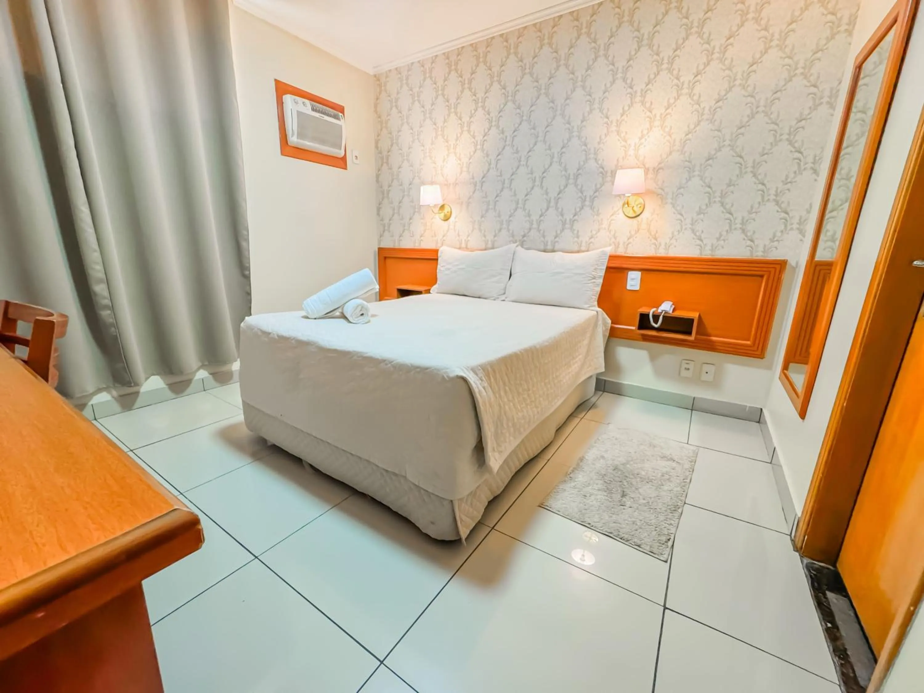 Bedroom, Bed in Hotel Nacional Inn Campos do Jordão