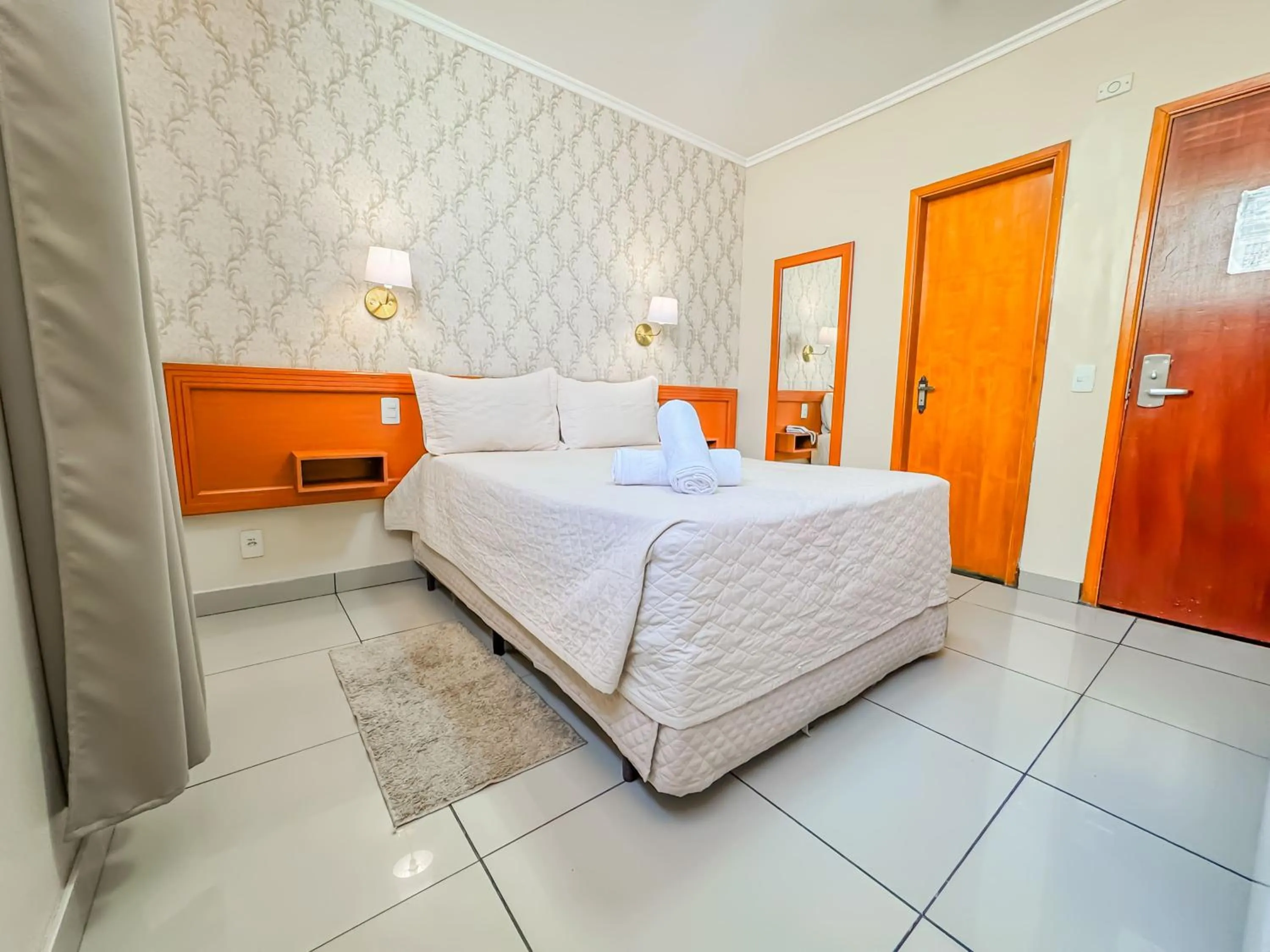 Bedroom, Bed in Hotel Nacional Inn Campos do Jordão