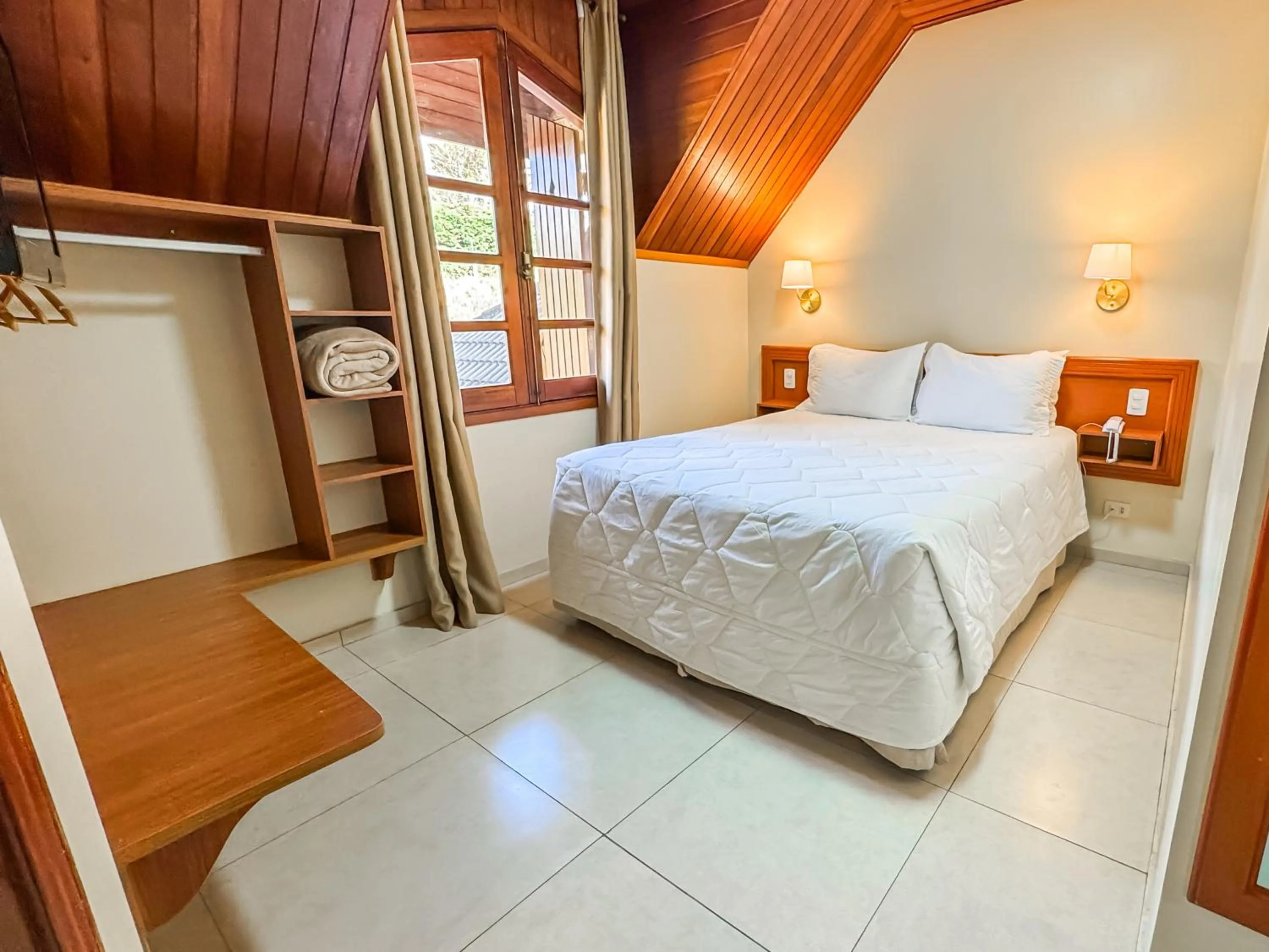 Bedroom, Bed in Hotel Nacional Inn Campos do Jordão