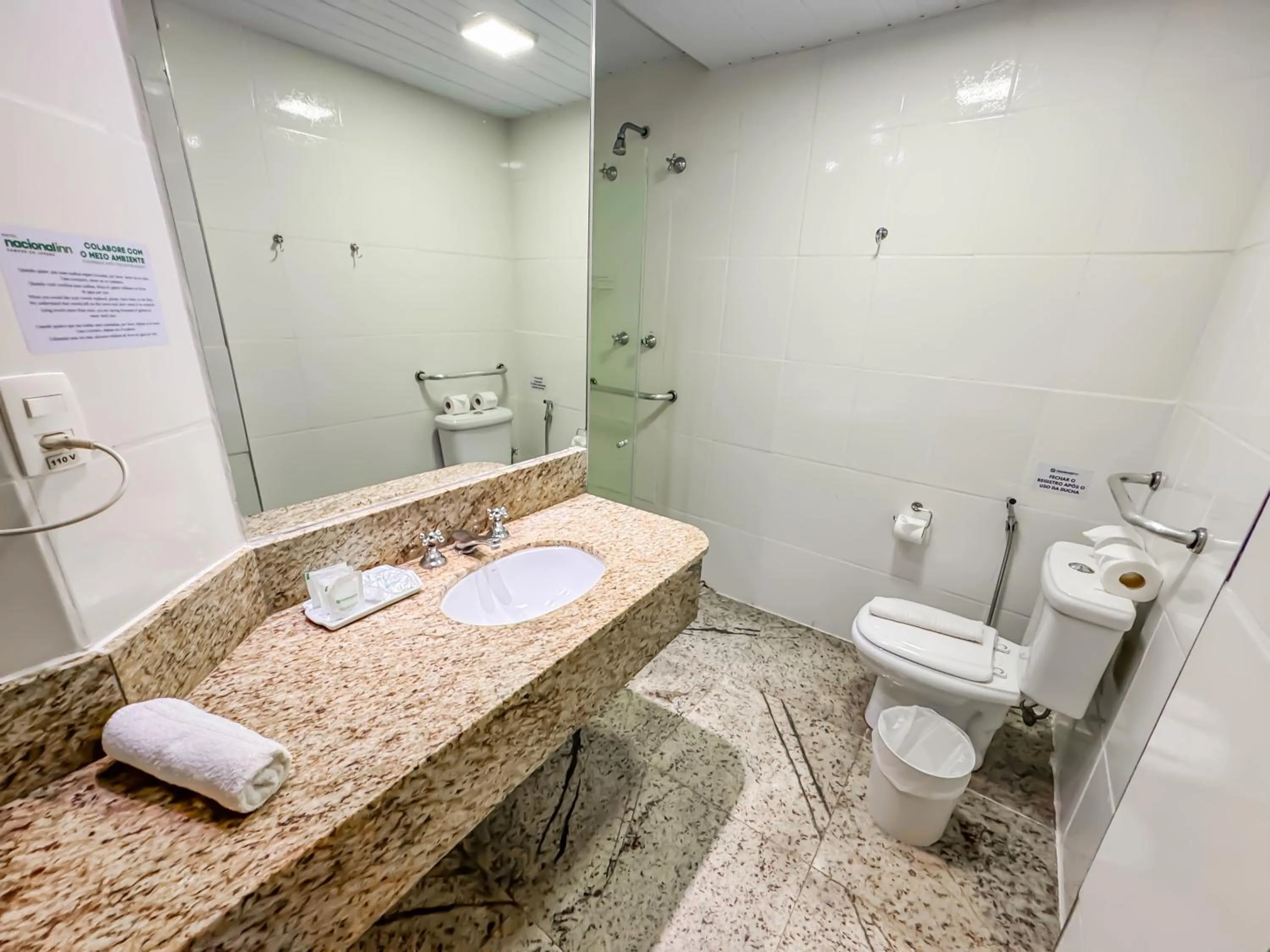 Bathroom in Hotel Nacional Inn Campos do Jordão