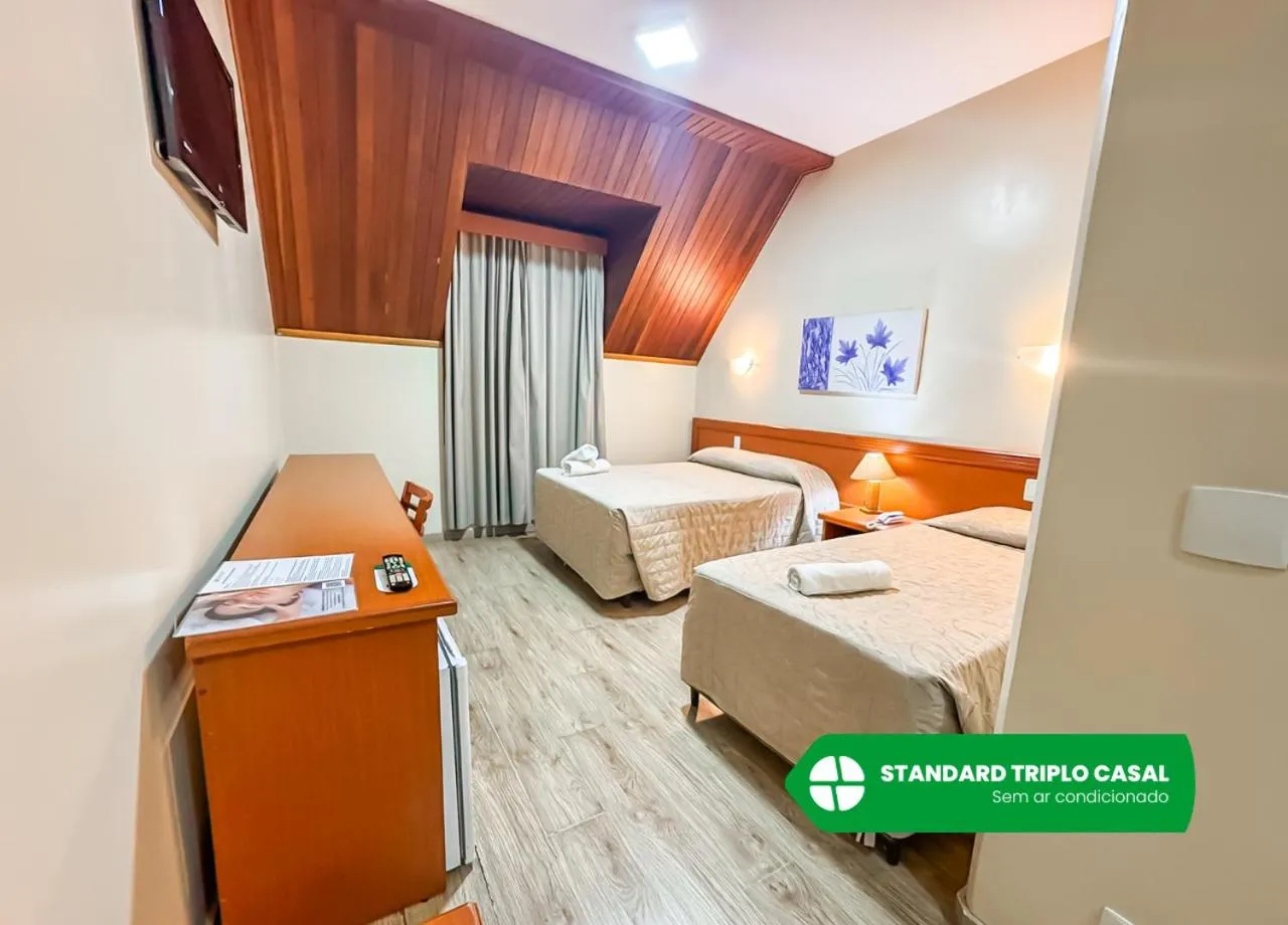 Bedroom, Bed in Hotel Nacional Inn Campos do Jordão