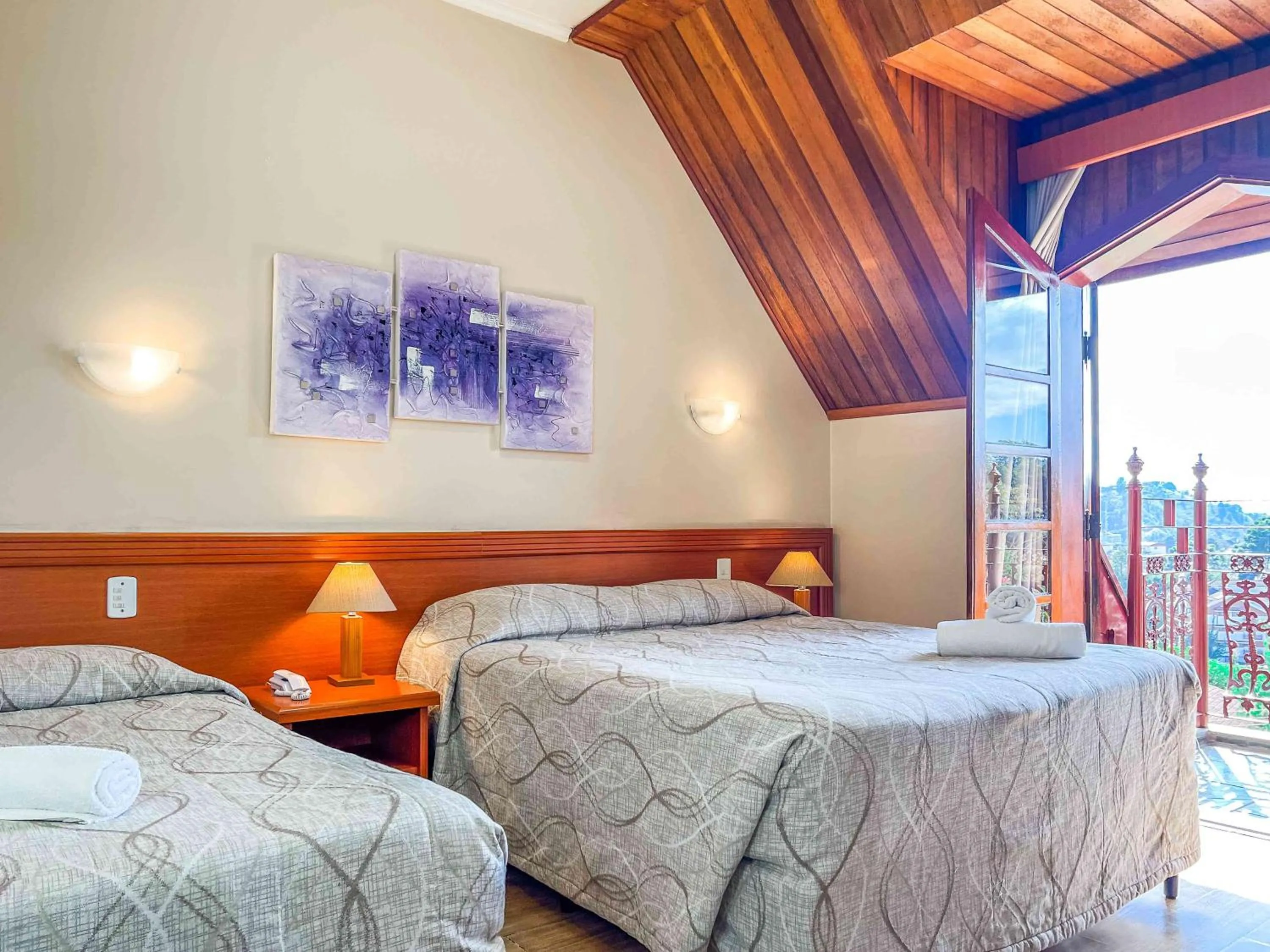 Bedroom, Bed in Hotel Nacional Inn Campos do Jordão