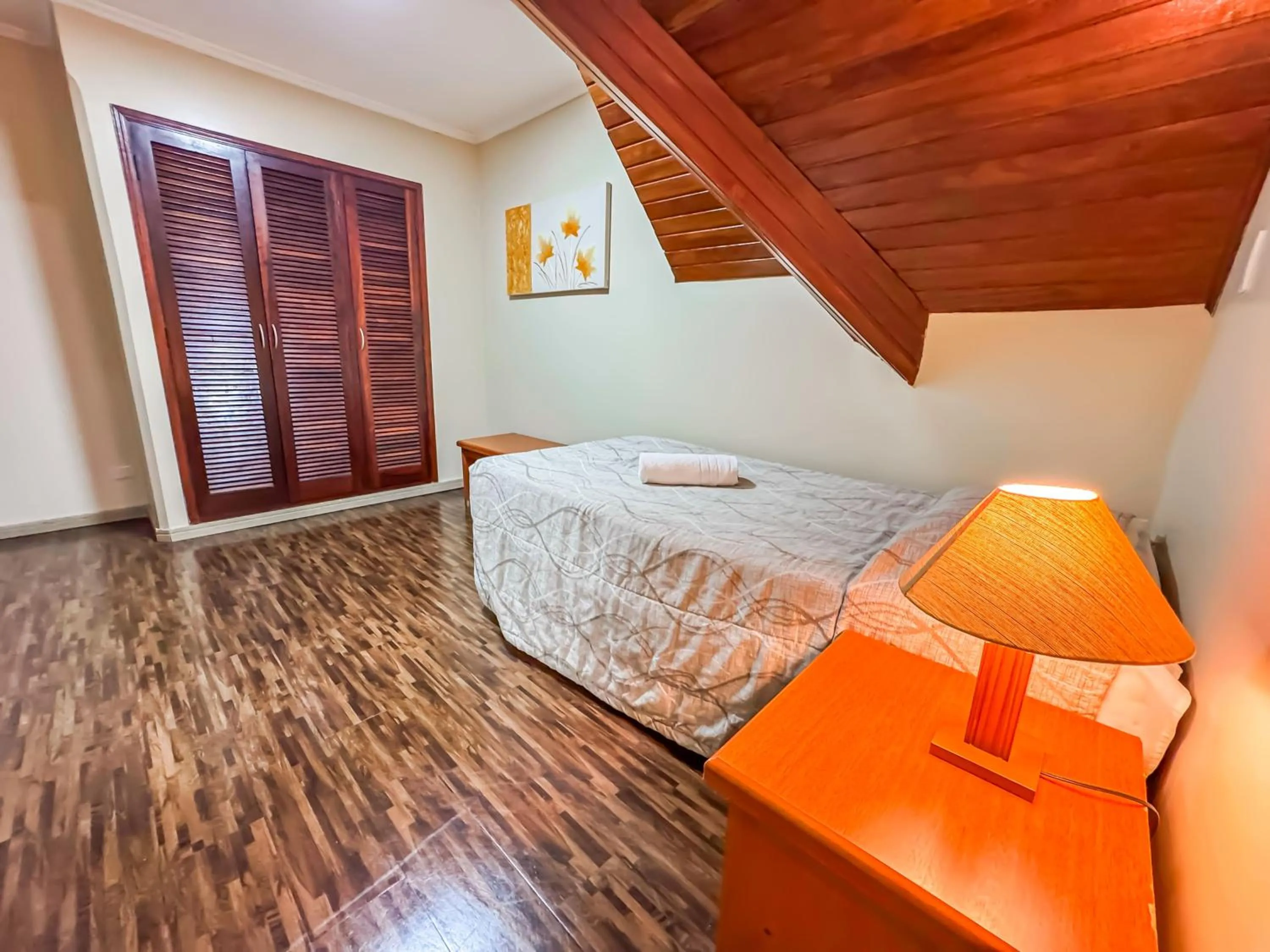 Bedroom, Bed in Hotel Nacional Inn Campos do Jordão