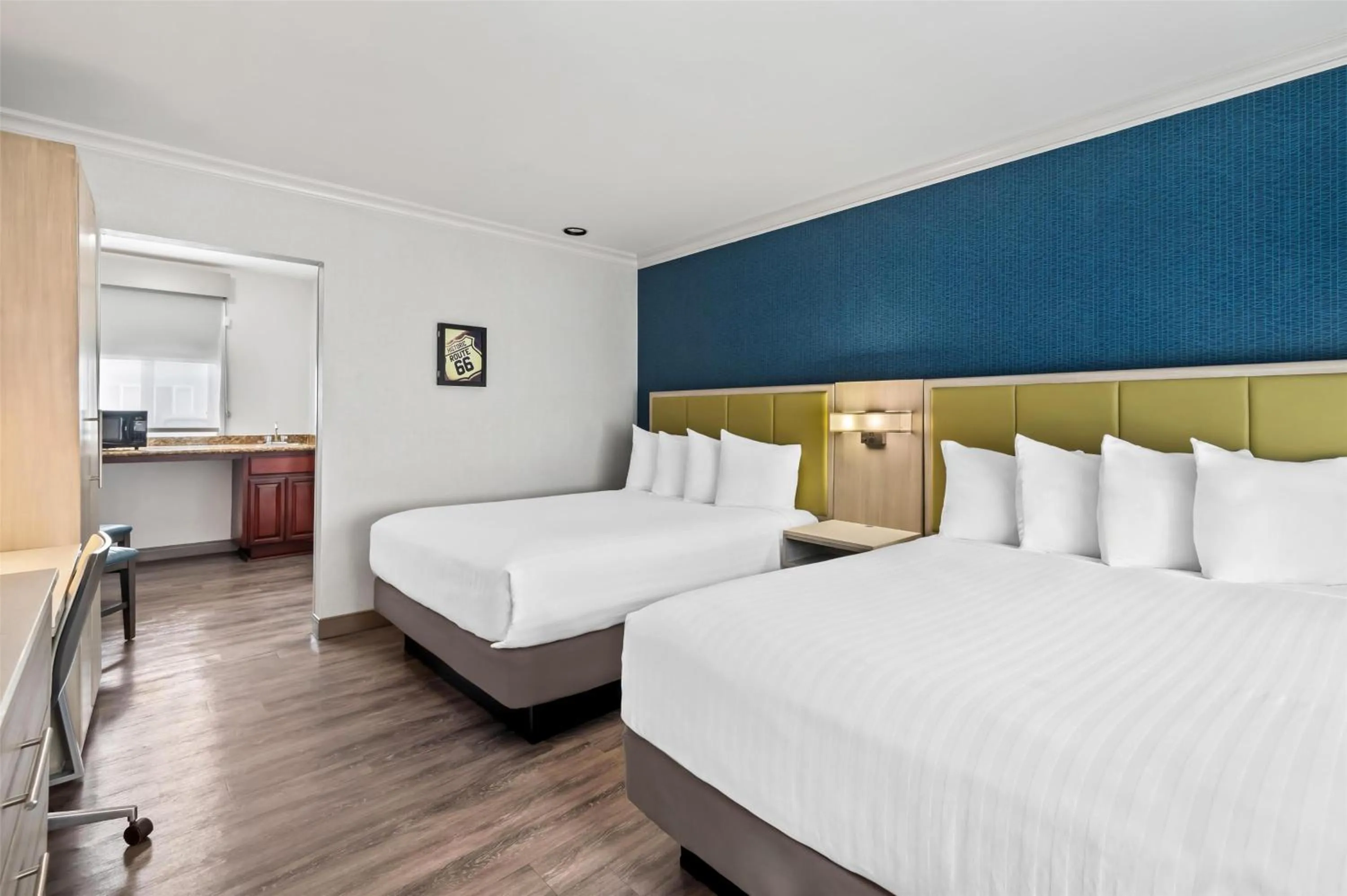 Bedroom, Bed in SureStay Hotel by Best Western Santa Monica