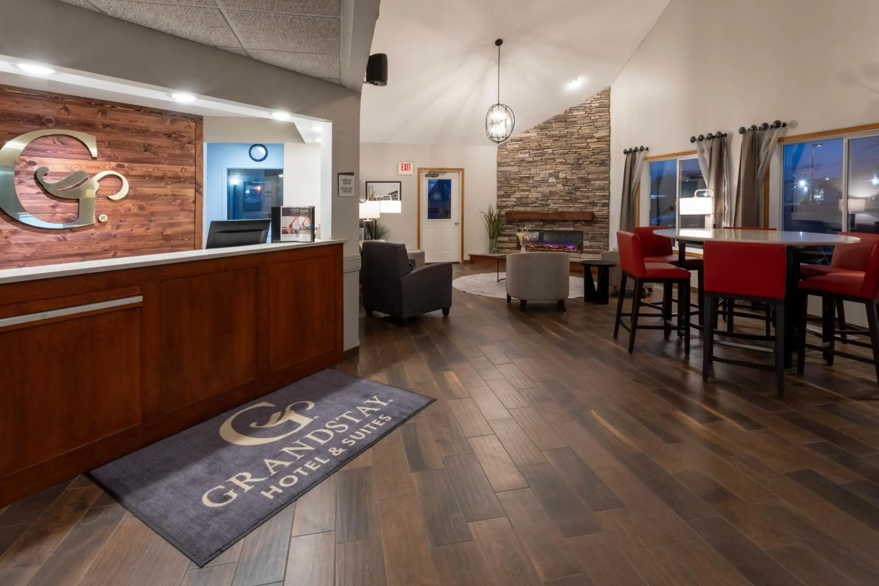 Standard Queen Room with Two Queen Beds in GrandStay Hotel & Suites Standard Queen Room with Two Queen Beds in GrandStay Hotel & Suites