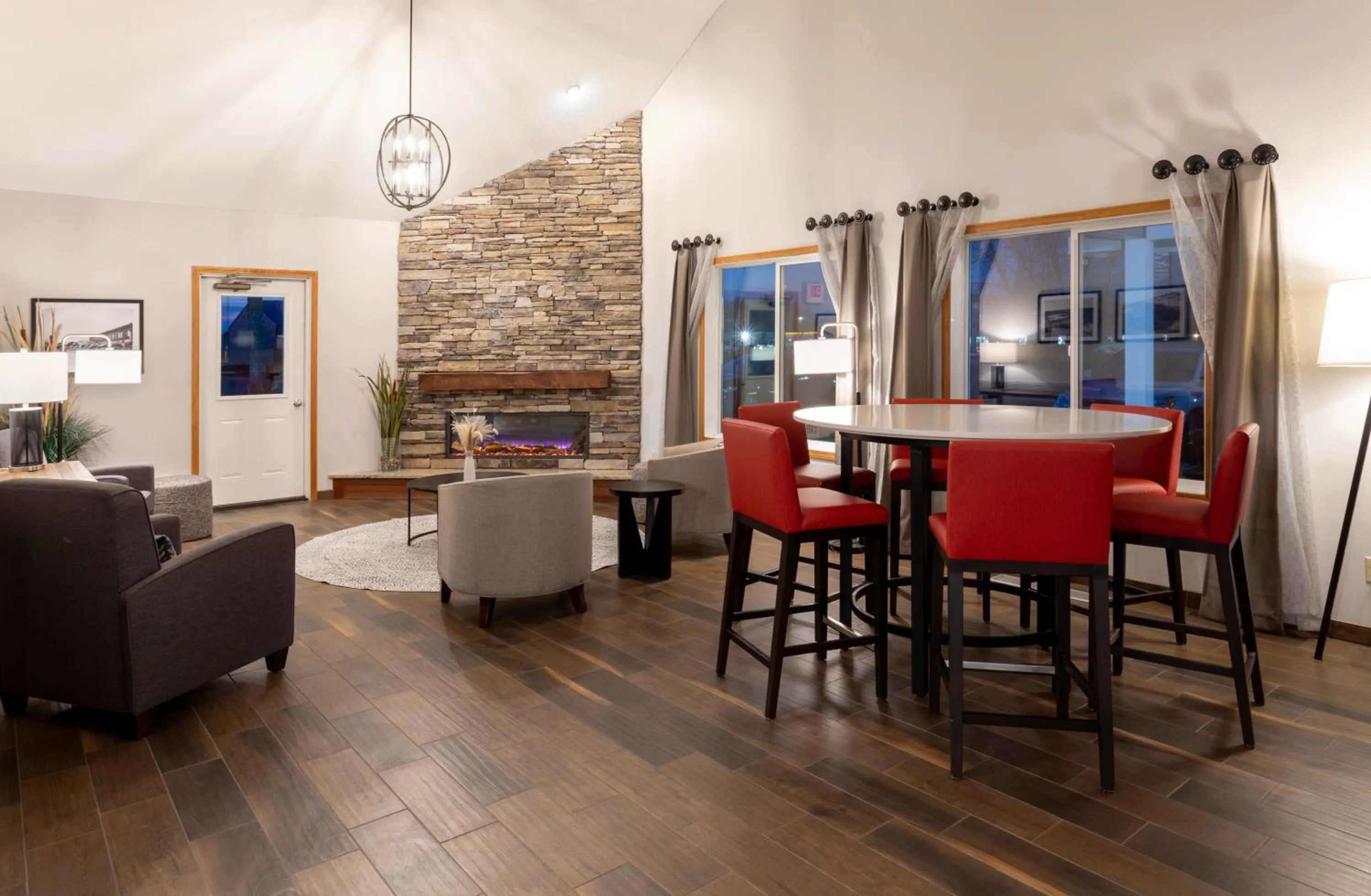 Lobby or reception in GrandStay Hotel & Suites