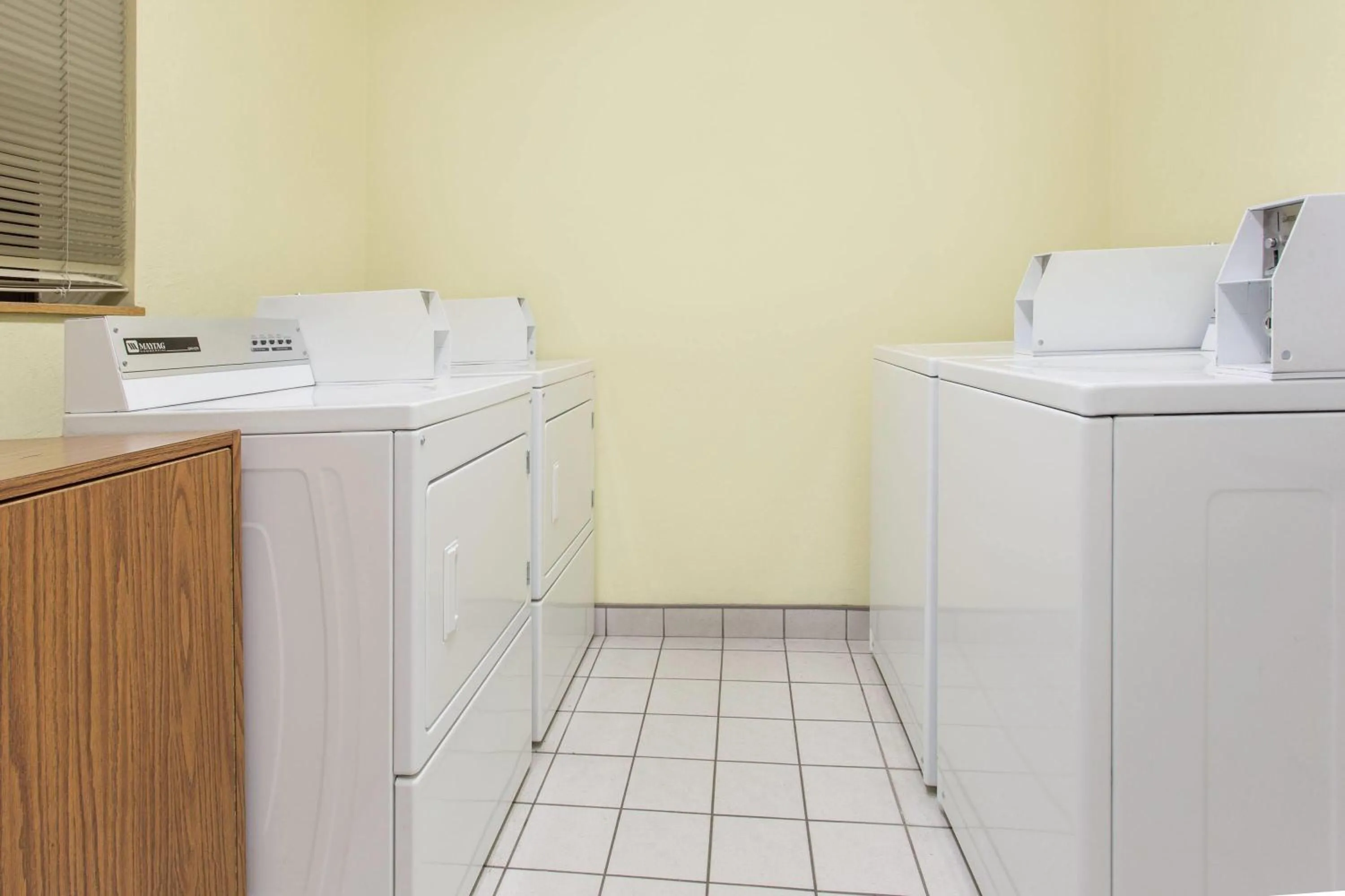 On site in Super 8 by Wyndham Lacey Olympia Area