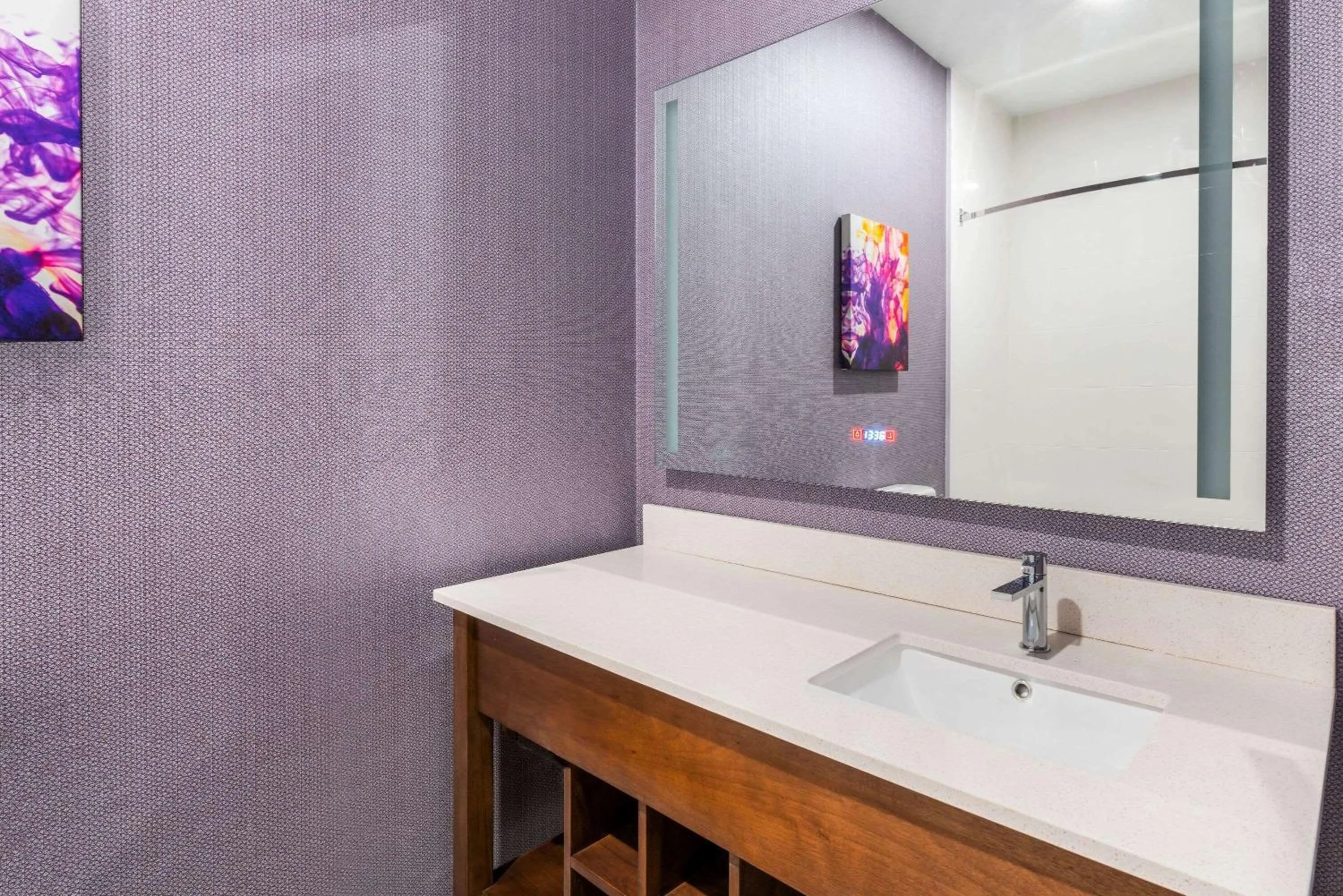 Photo of the whole room in La Quinta Inn & Suites by Wyndham Lewisville