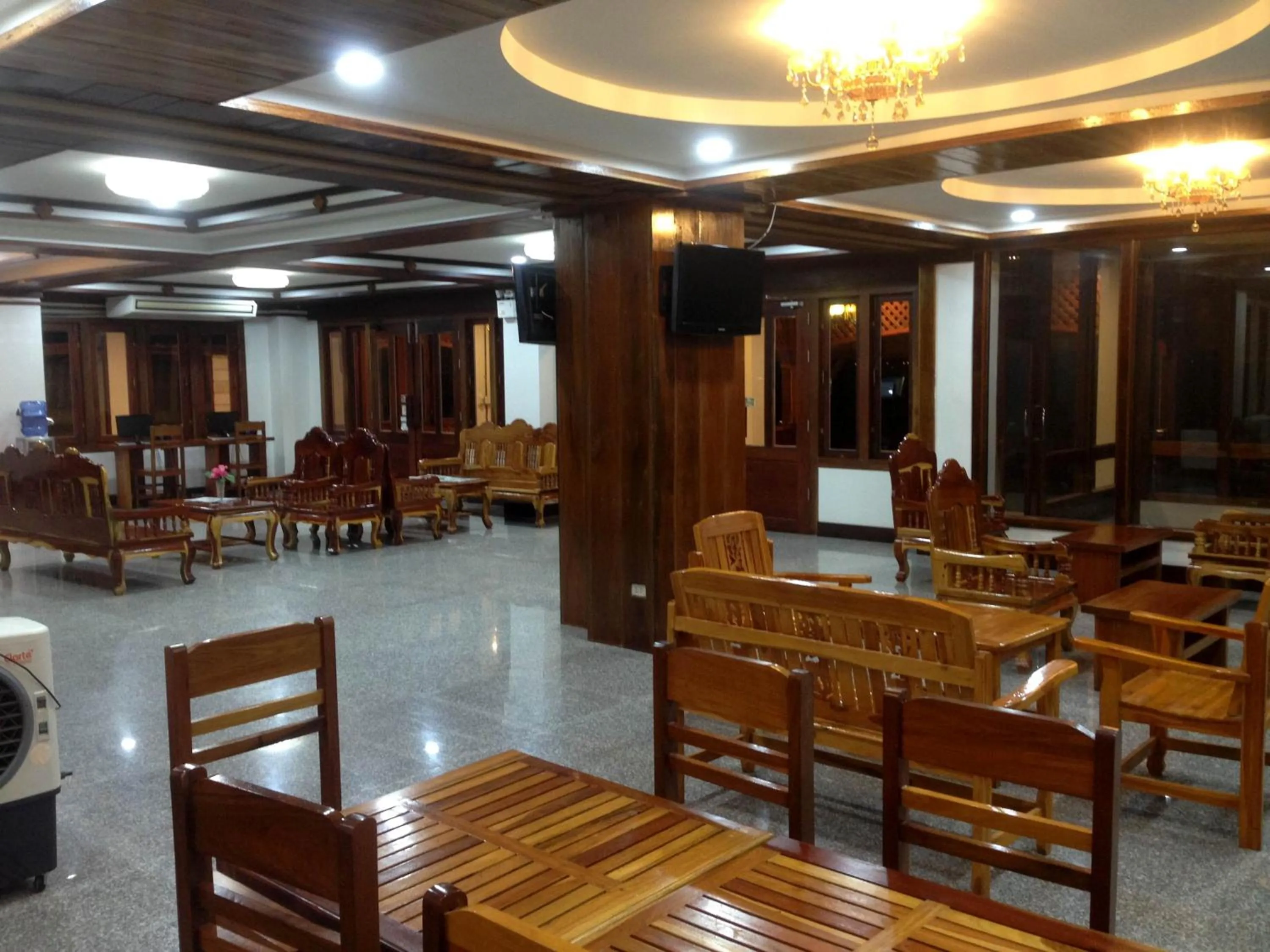 Riverfront Hotel Mukdahan