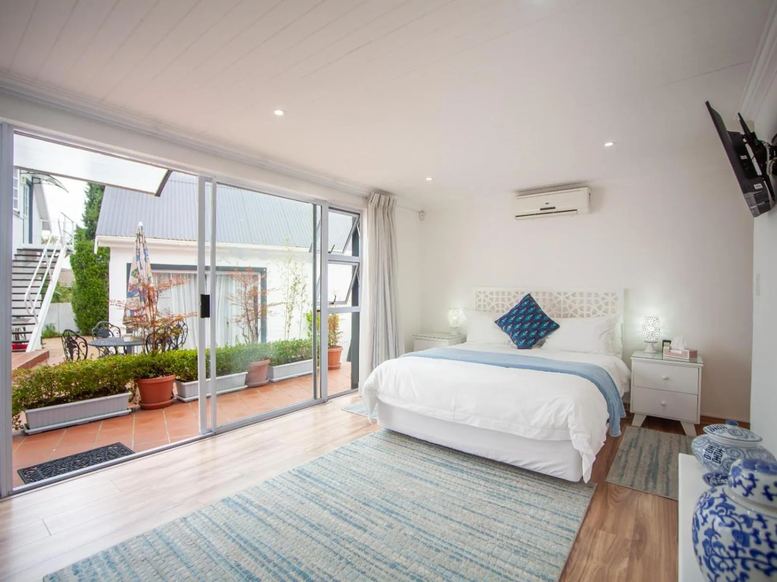 Bed in Cosimi Guest House