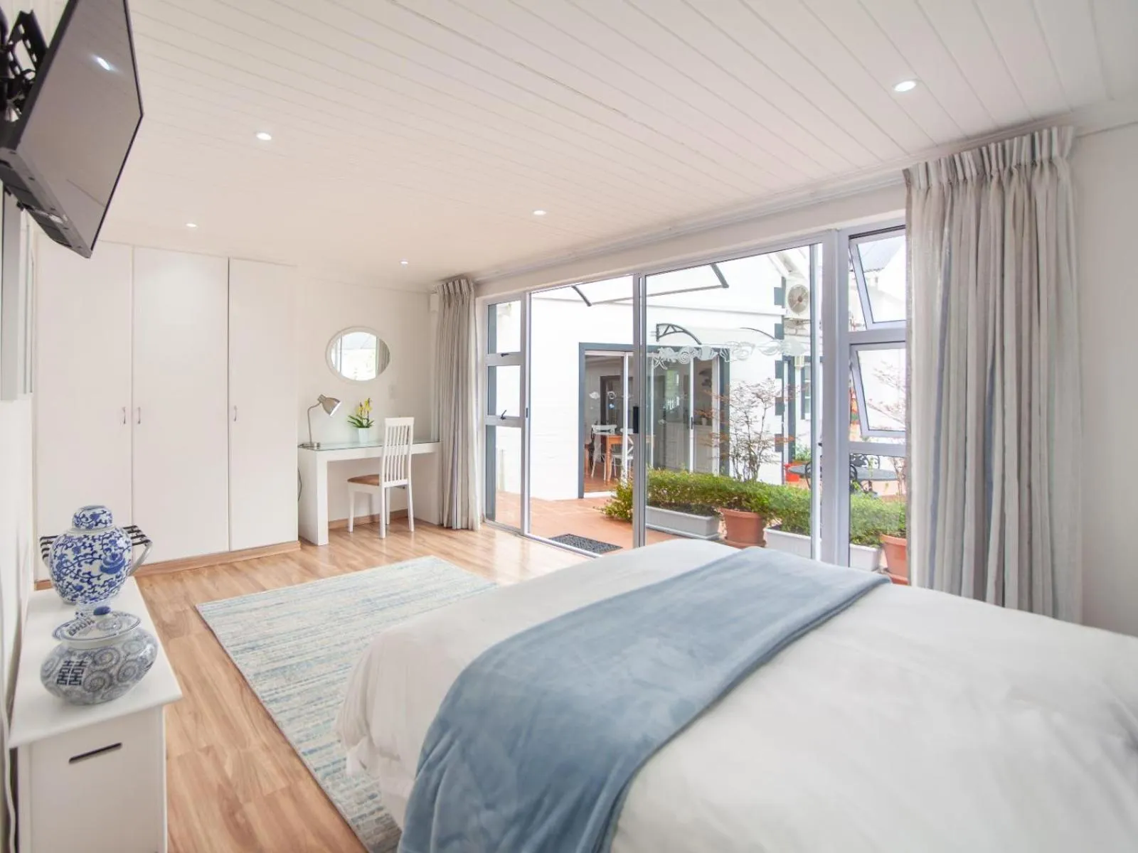 TV and multimedia, Bed in Cosimi Guest House