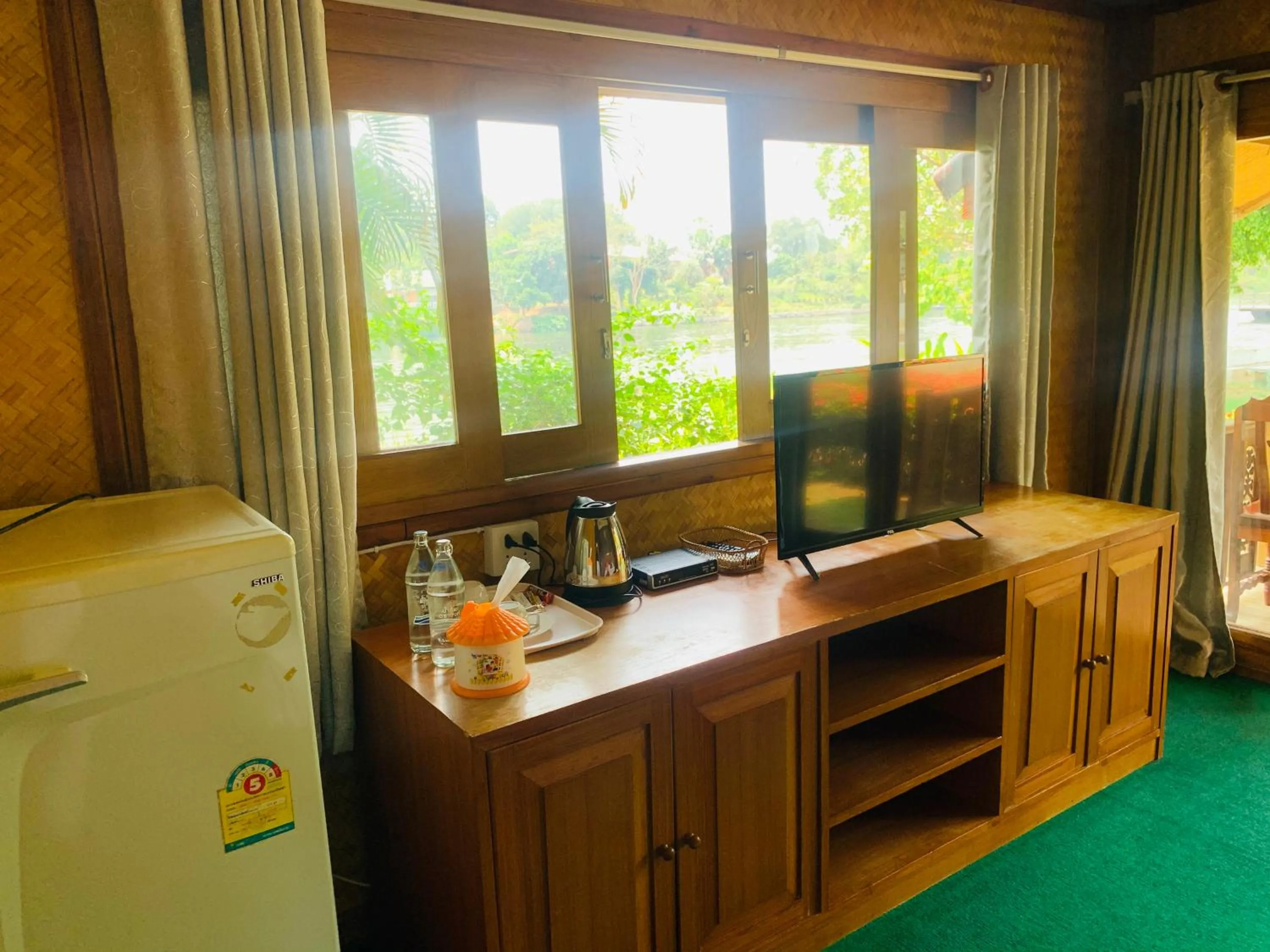 Coffee/tea facilities in Buasawan Resort & Restaurant