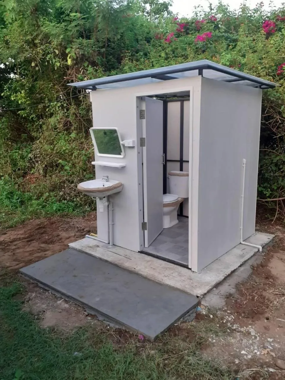 Bathroom in Buasawan Resort & Restaurant