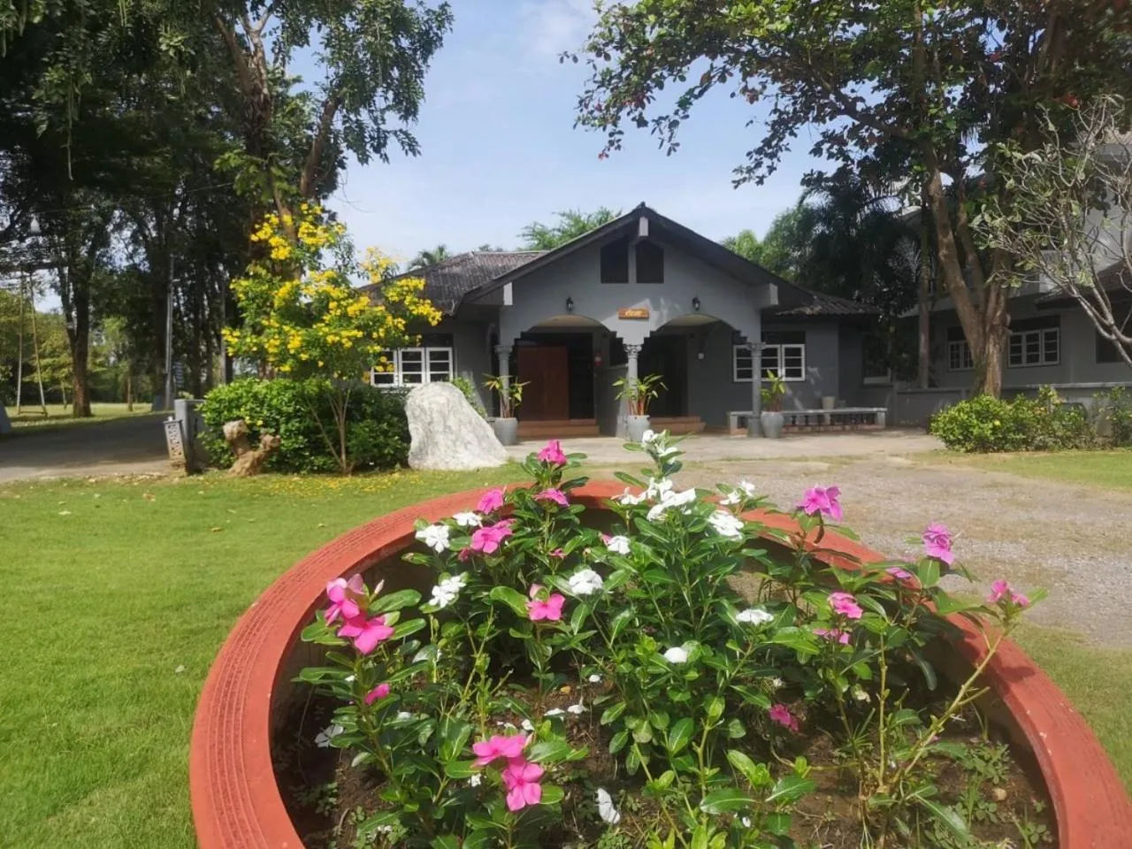 Property building in Buasawan Resort & Restaurant