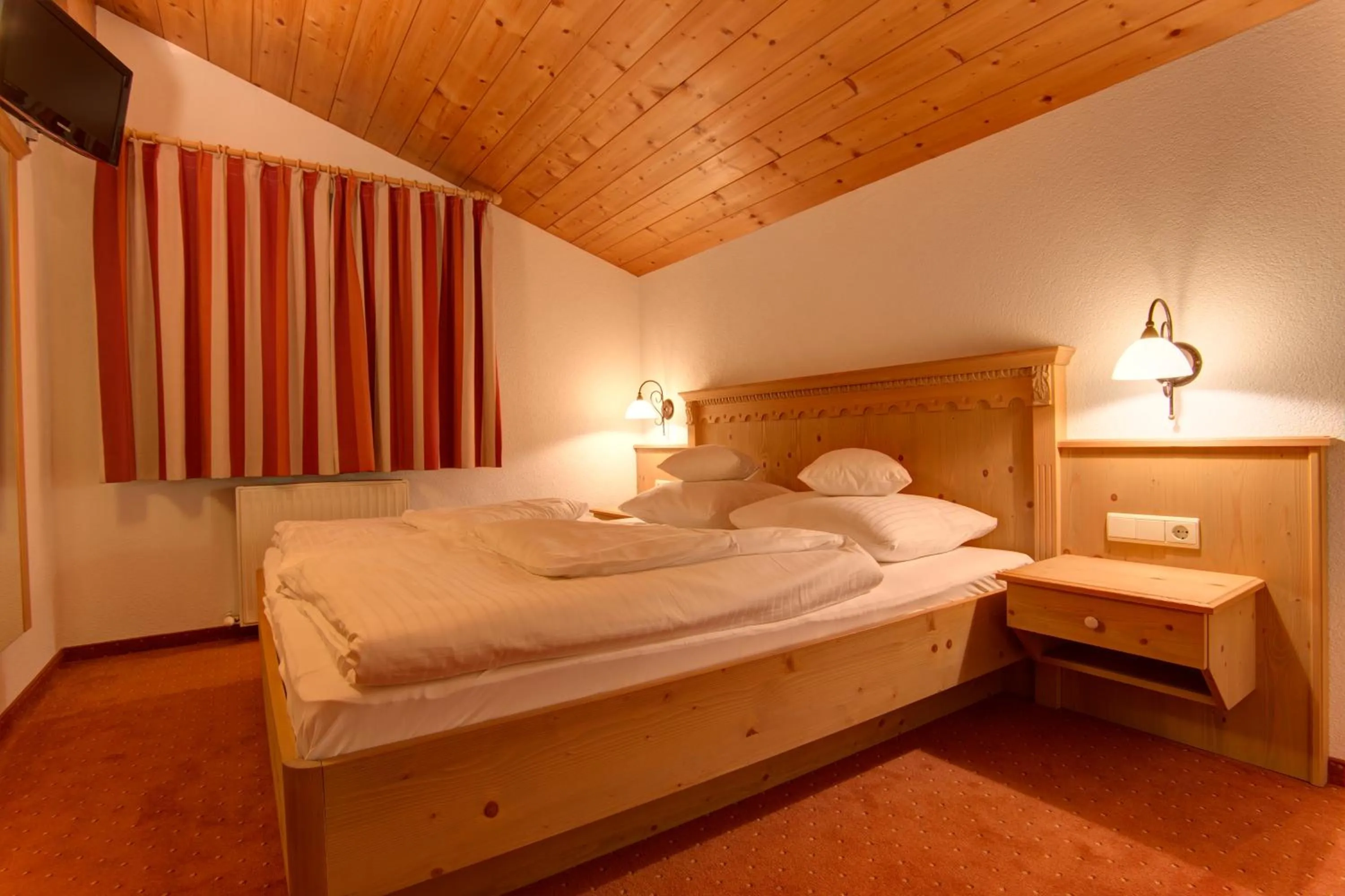 Photo of the whole room in Hotel Garni Feuerstein