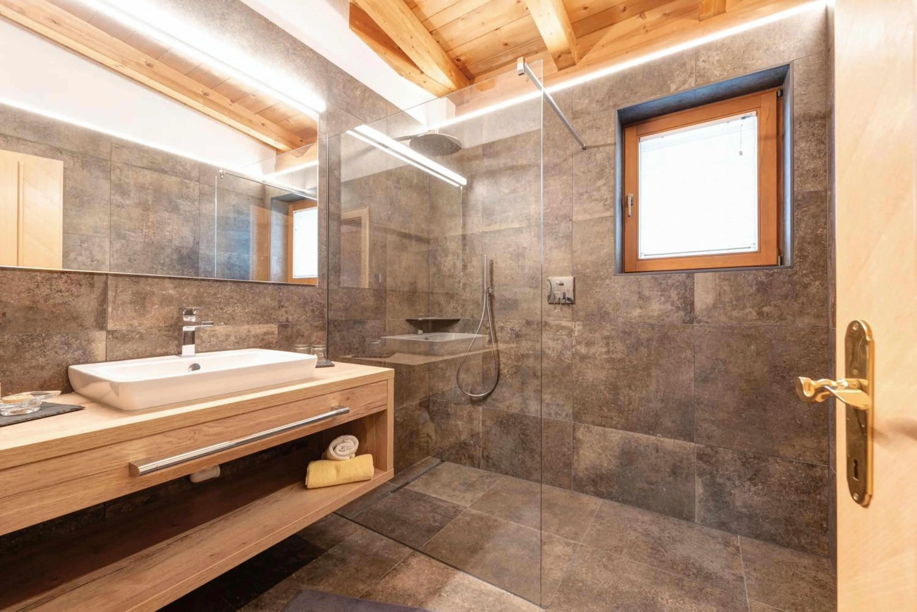 Shower in Hotel Garni Feuerstein