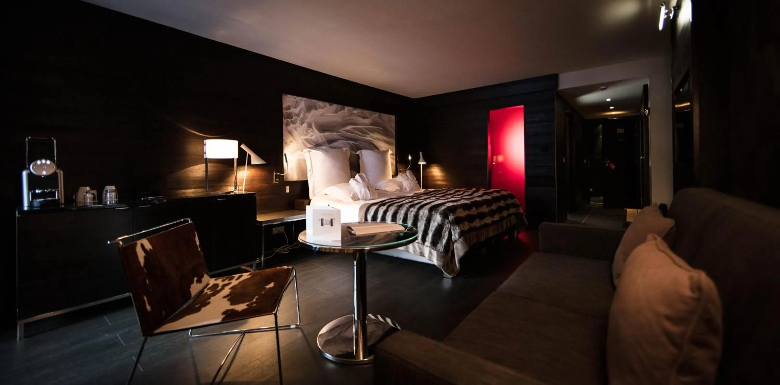 Photo of the whole room in Avenue Lodge Hotel & Spa