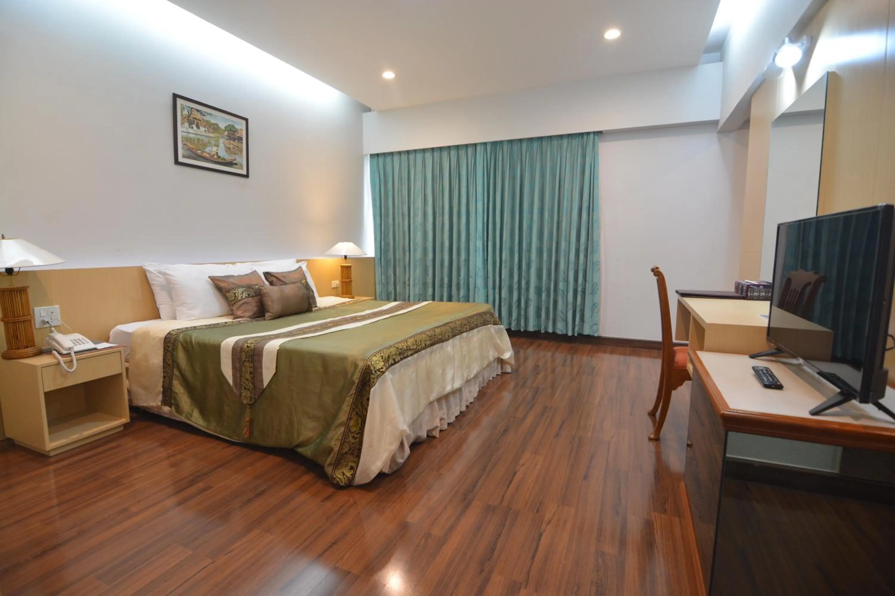 Bed in Charoen Hotel