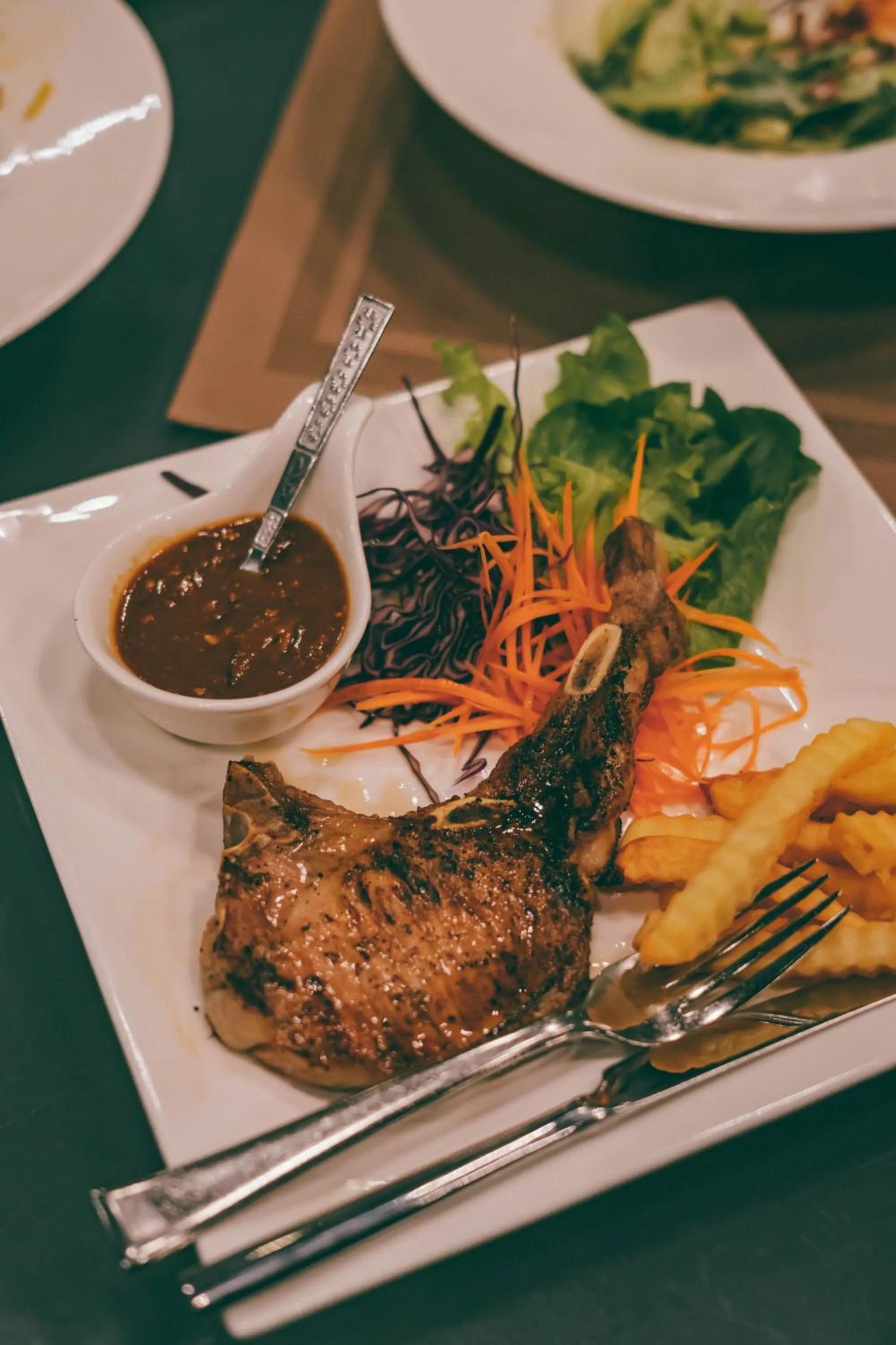 Restaurant/places to eat in Rancho Charnvee Resort & Country Club Khaoyai