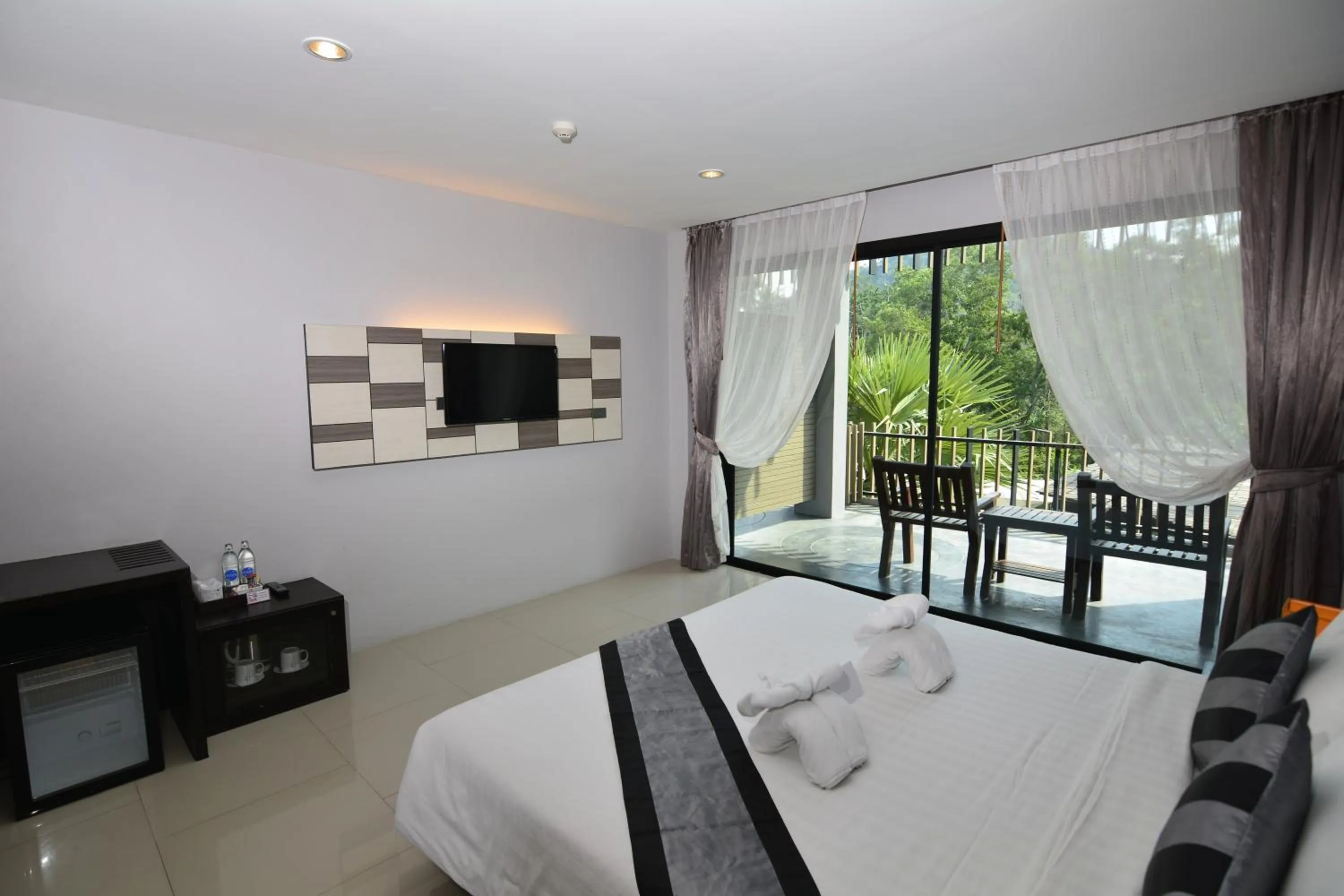 Bedroom, Bed in Chaweng Noi Pool Villa