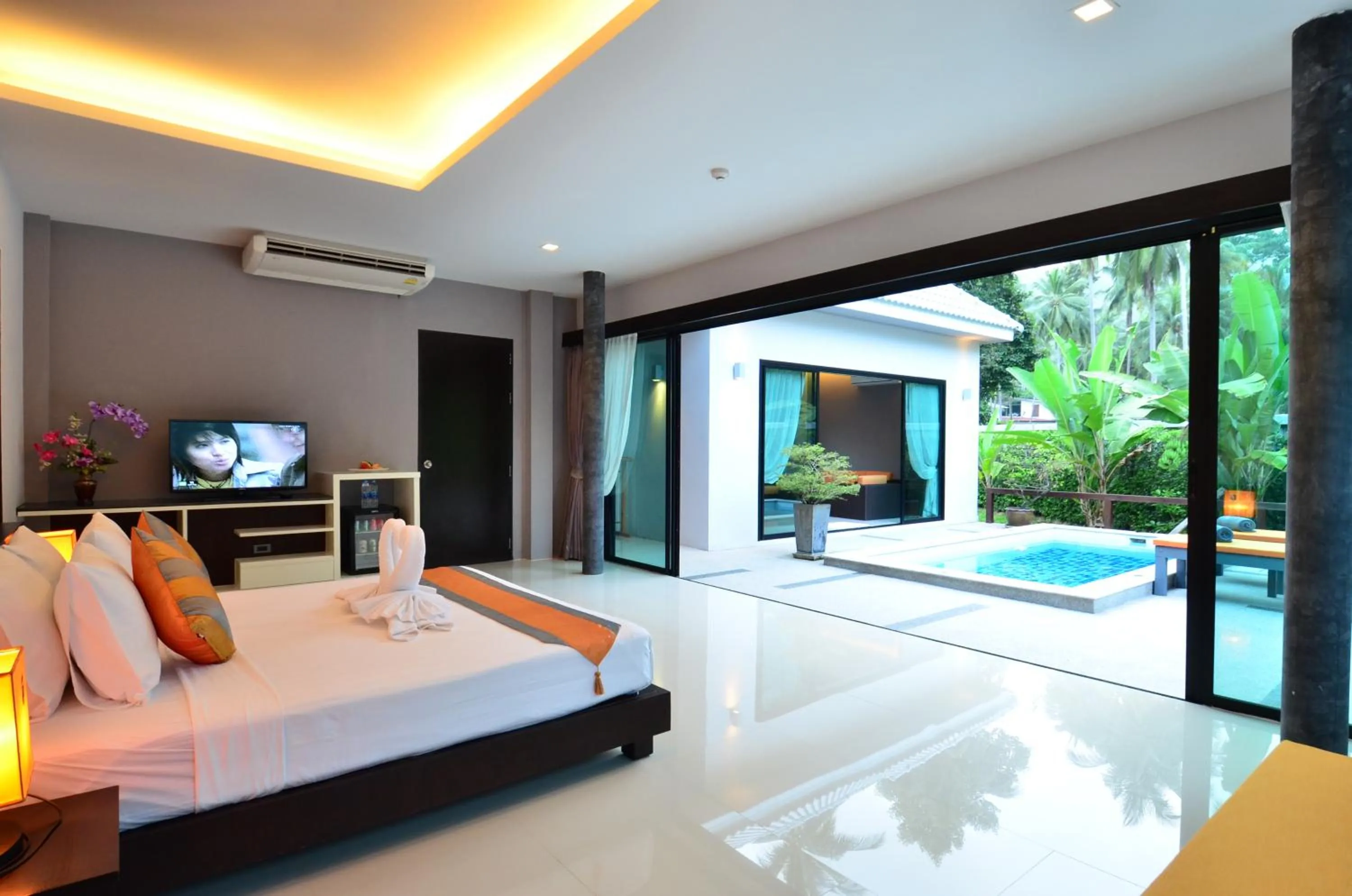 Bedroom, Bed in Chaweng Noi Pool Villa