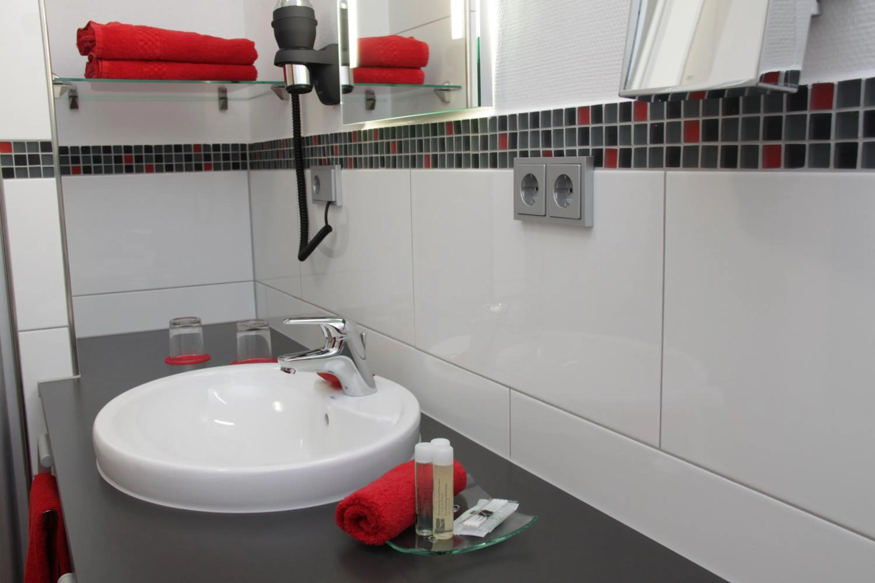 Bathroom in HIB Hotel in Baesweiler