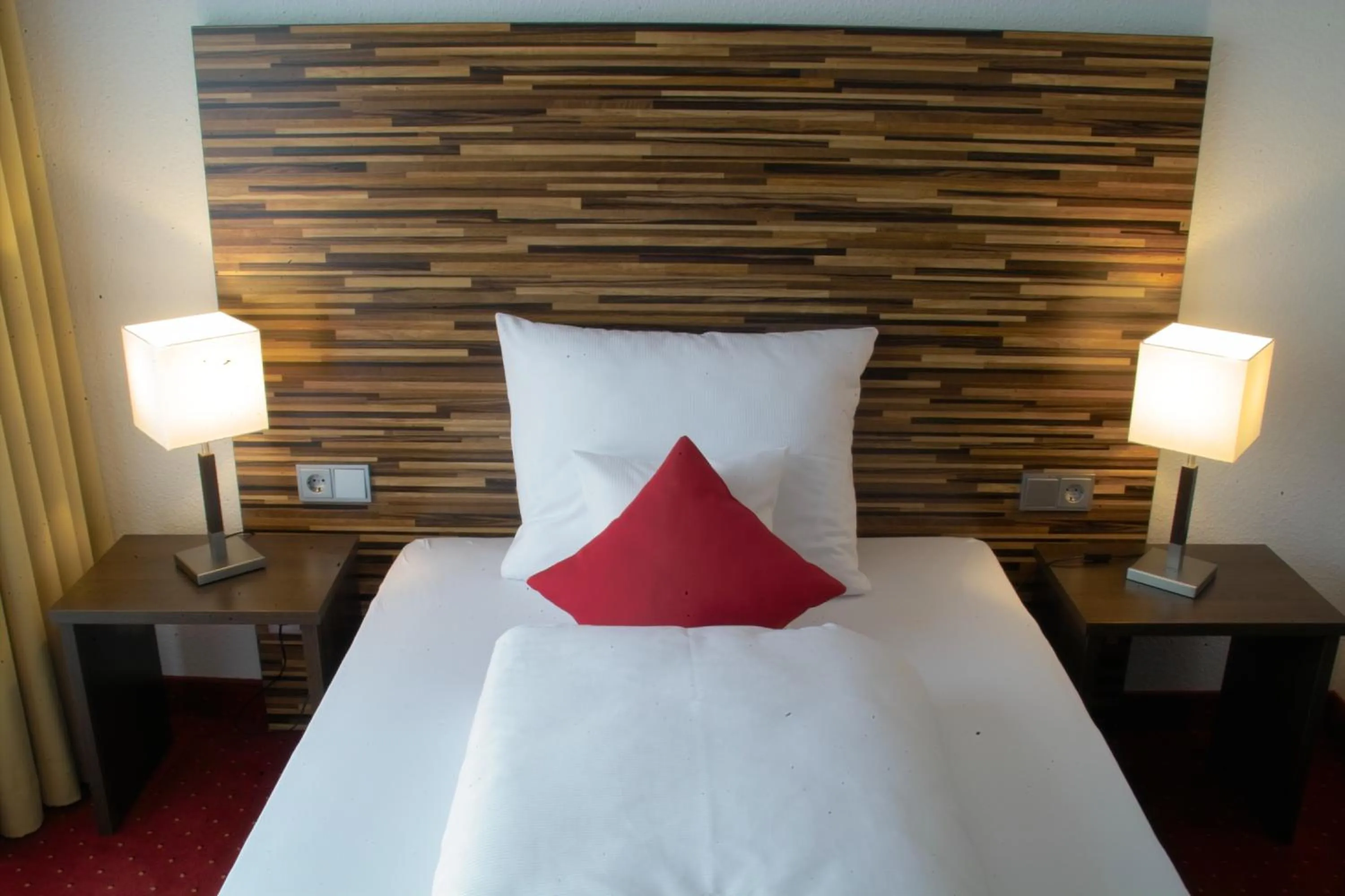 Photo of the whole room, Bed in HIB Hotel in Baesweiler