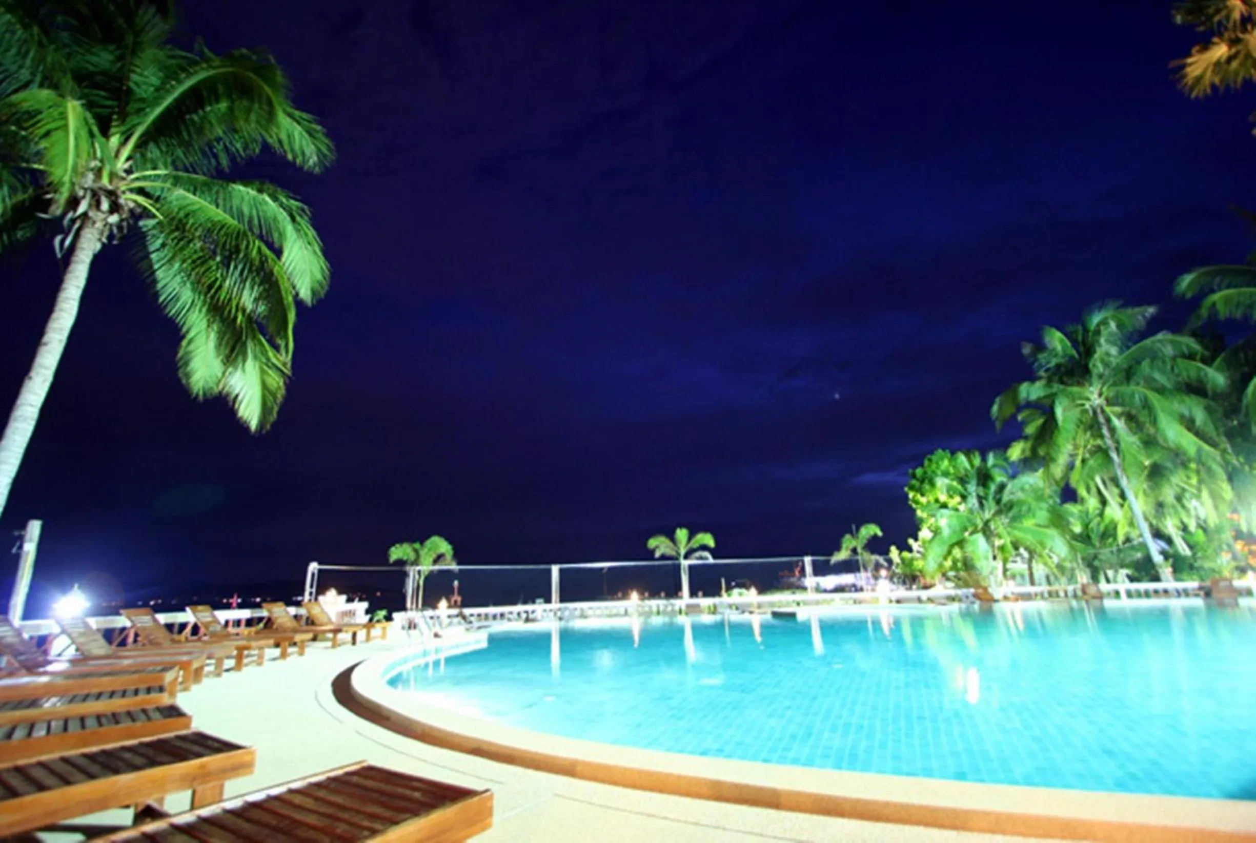 Swimming pool in Rin Beach Resort