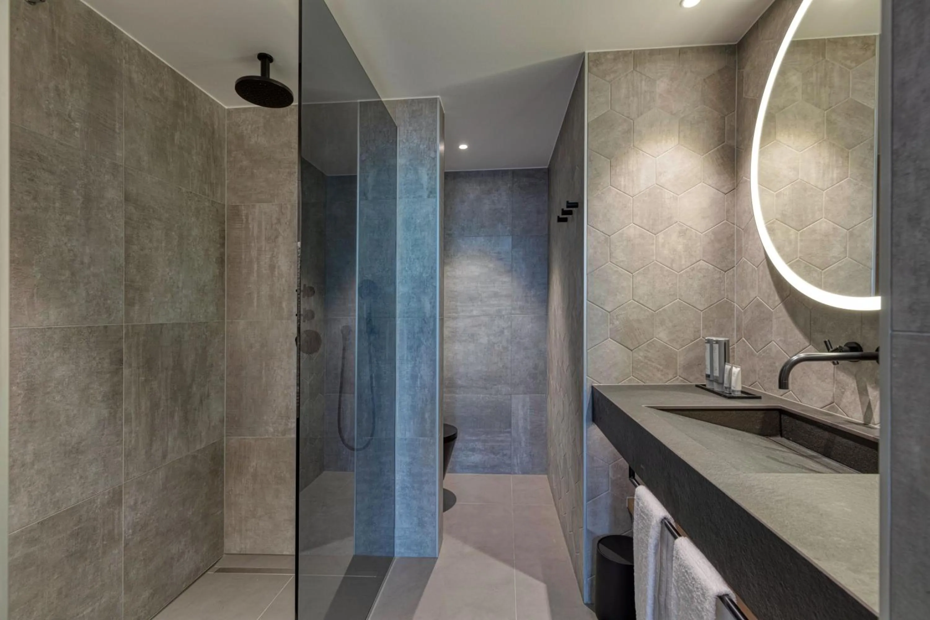 Shower in Hotel Meilenstein