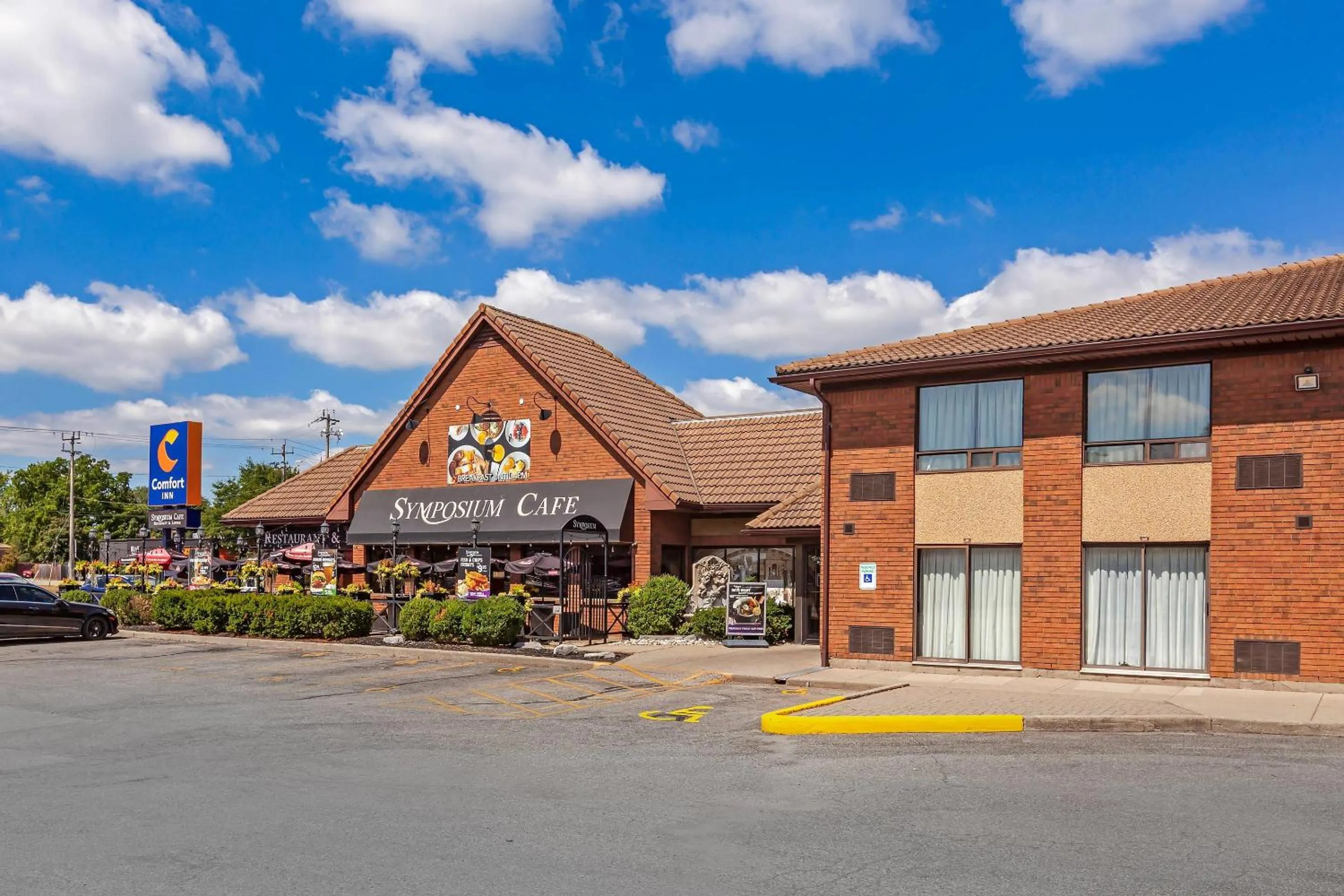 Property building in Comfort Inn