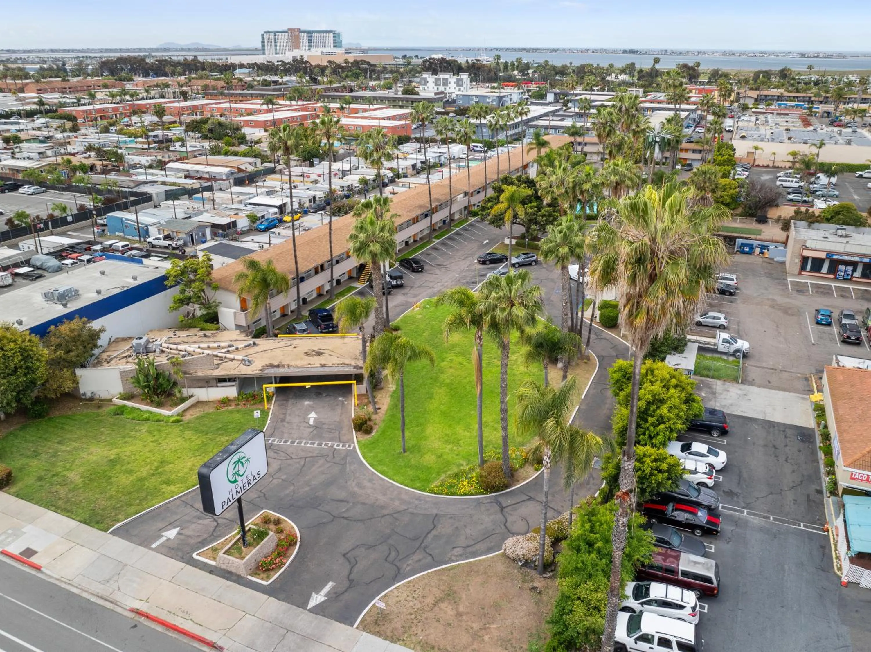 Hotel Palmeras Chula Vista