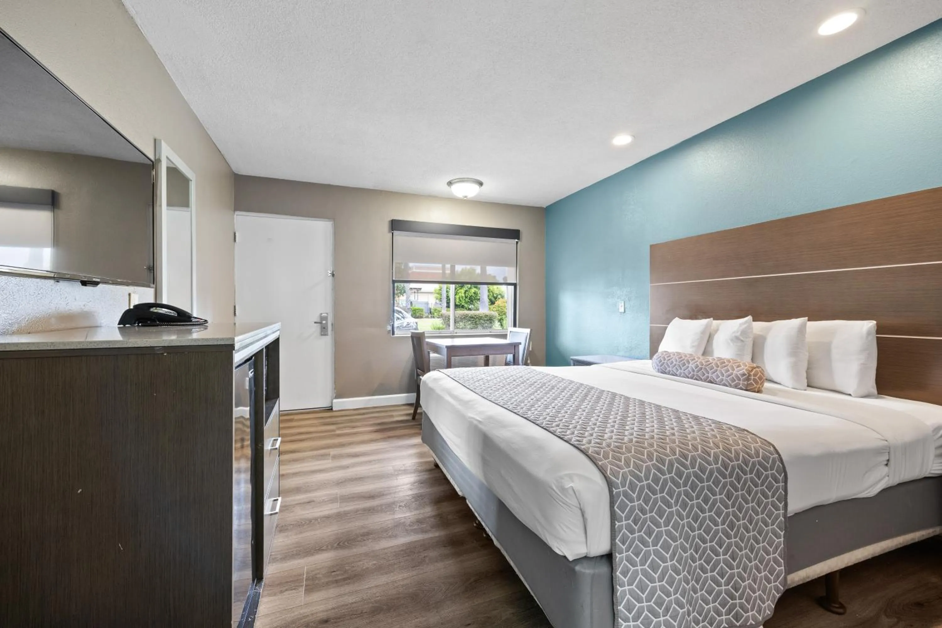 Bed in Hotel Palmeras Chula Vista