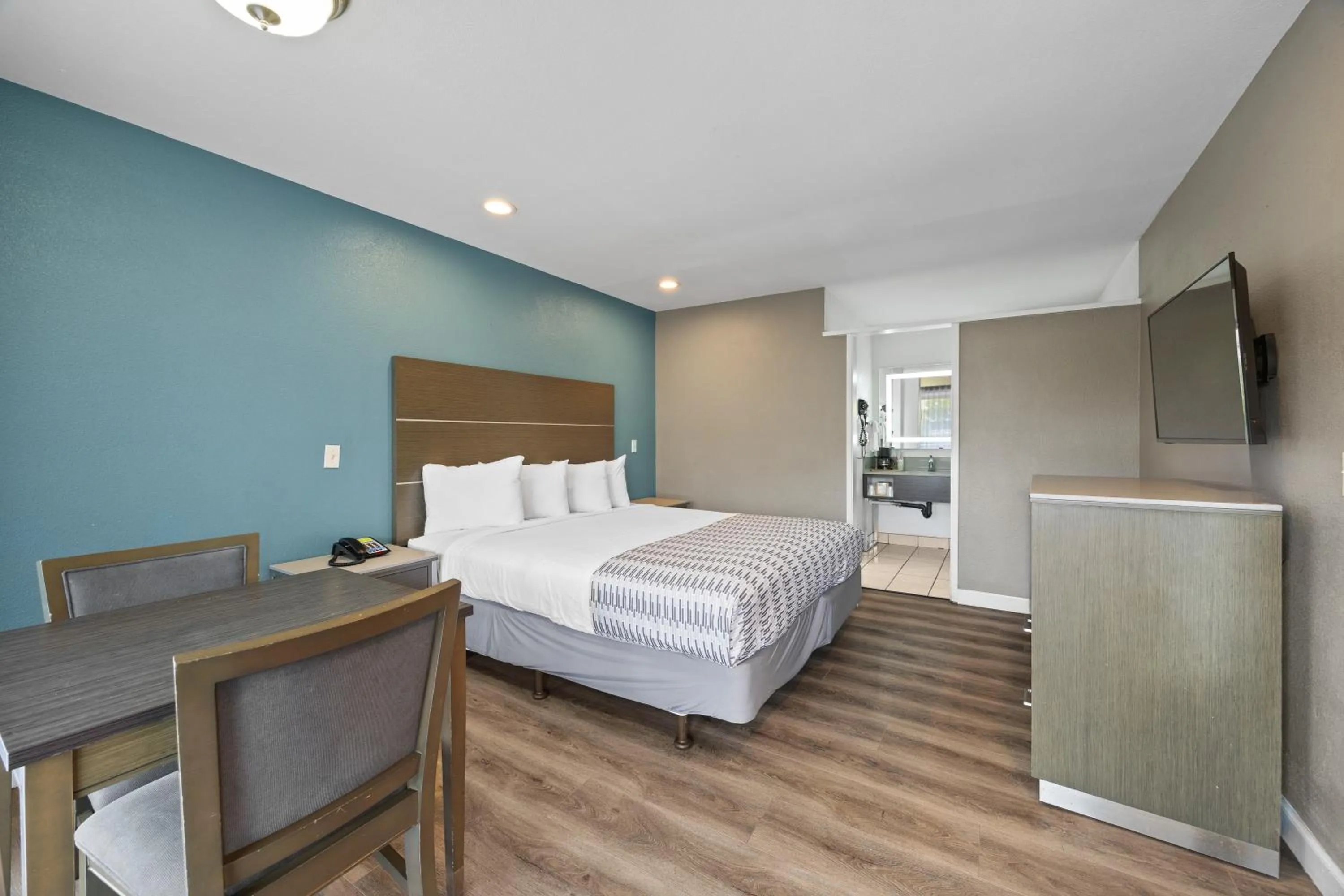 Bed in Hotel Palmeras Chula Vista