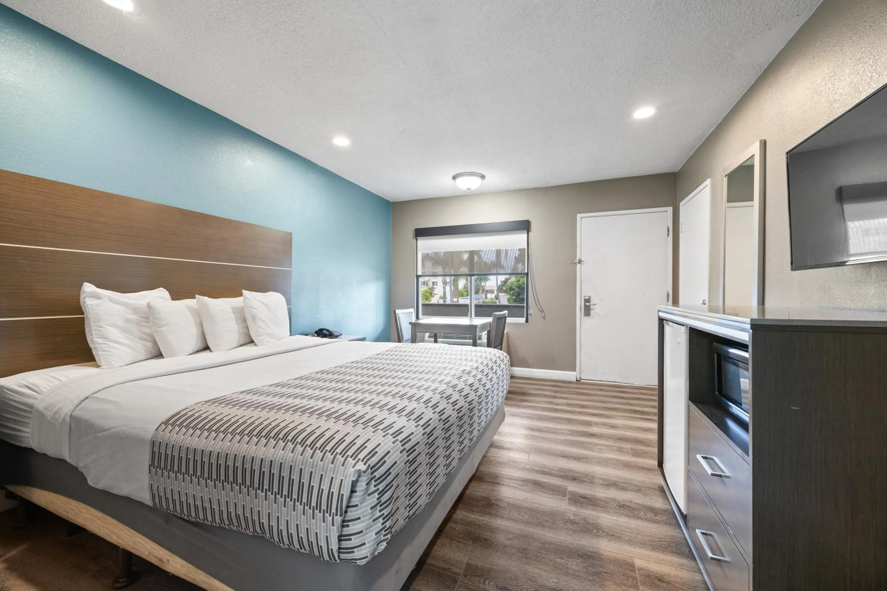 Bed in Hotel Palmeras Chula Vista