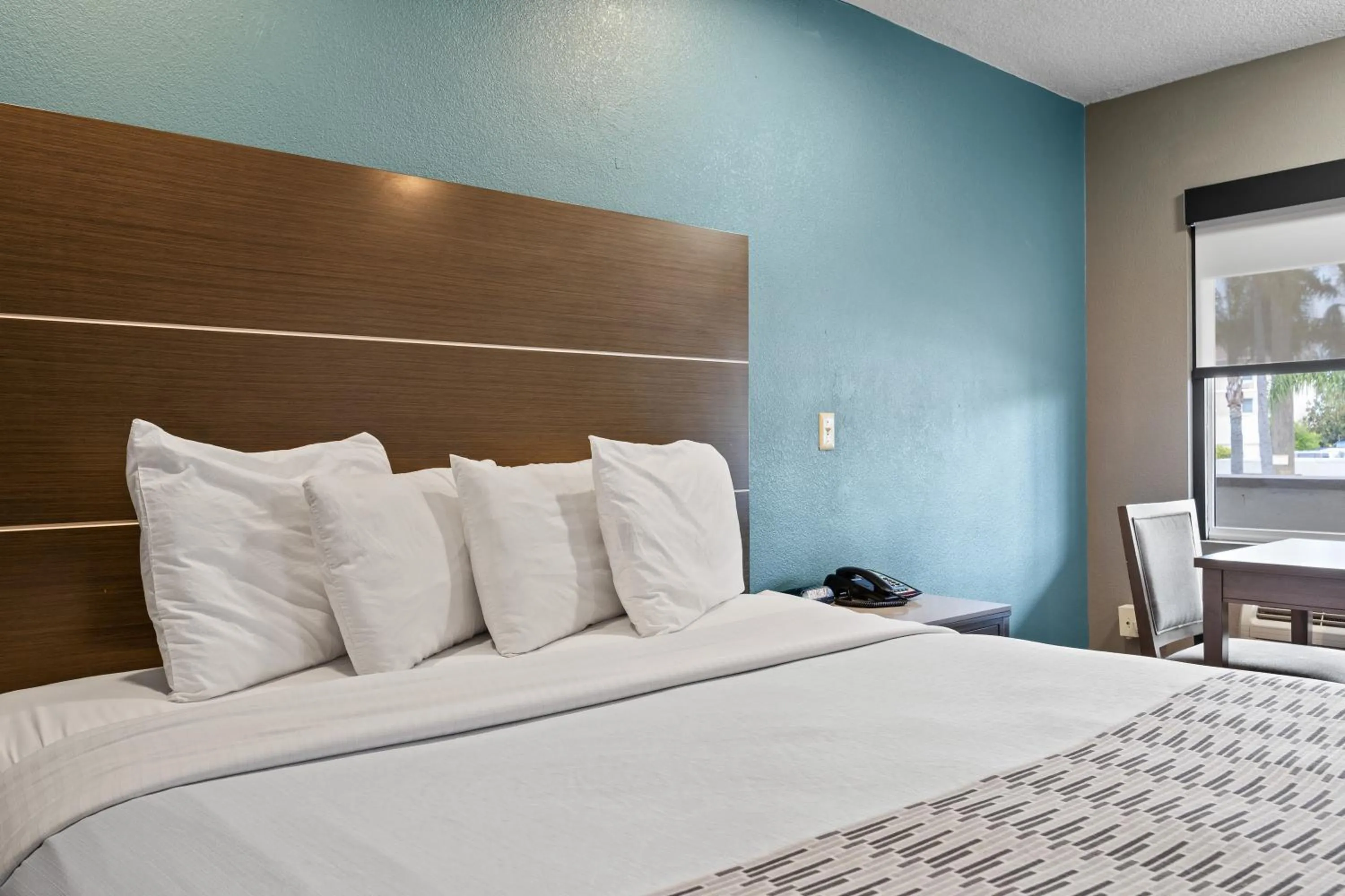 Bed in Hotel Palmeras Chula Vista