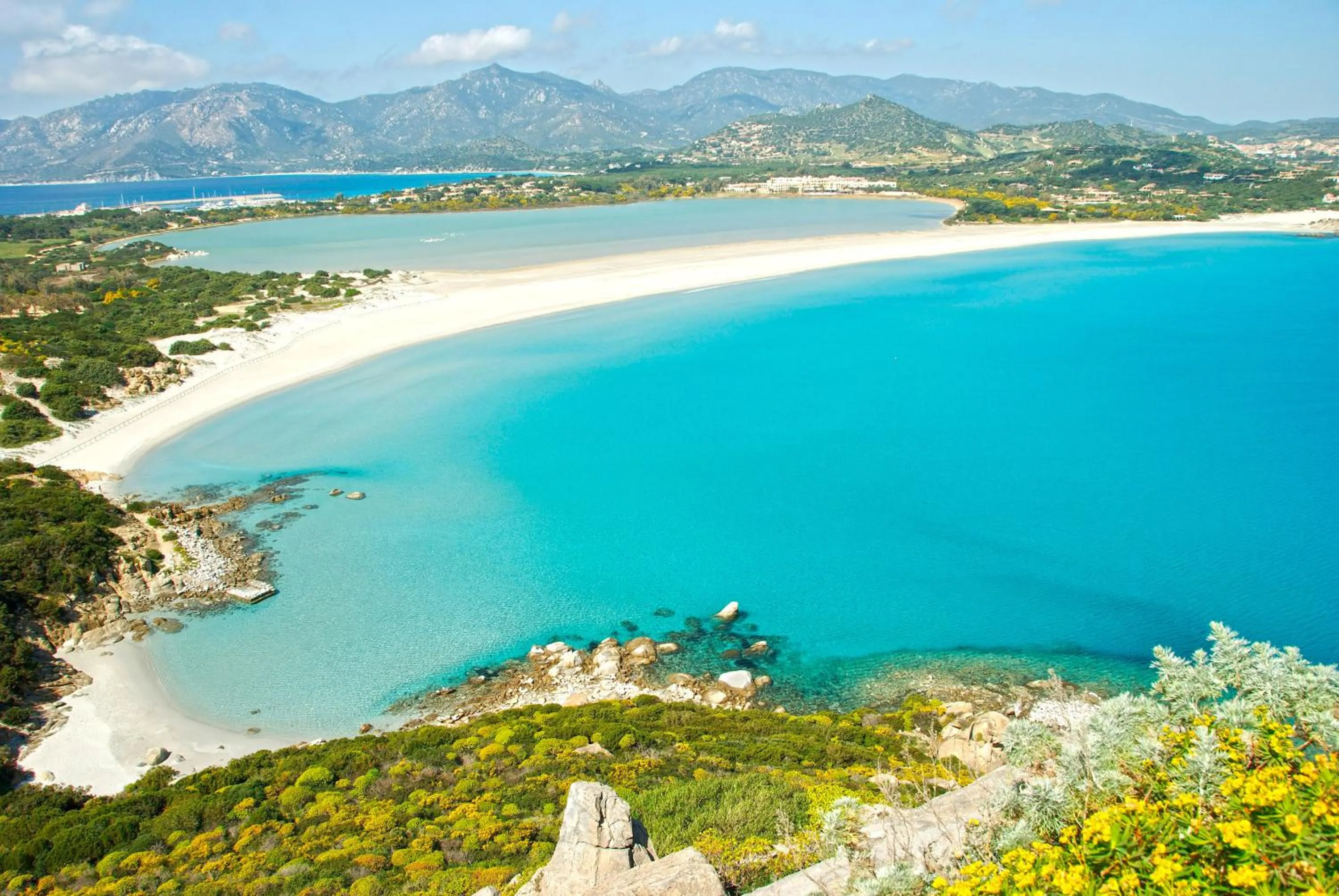 Beach in S'Incantu Resort