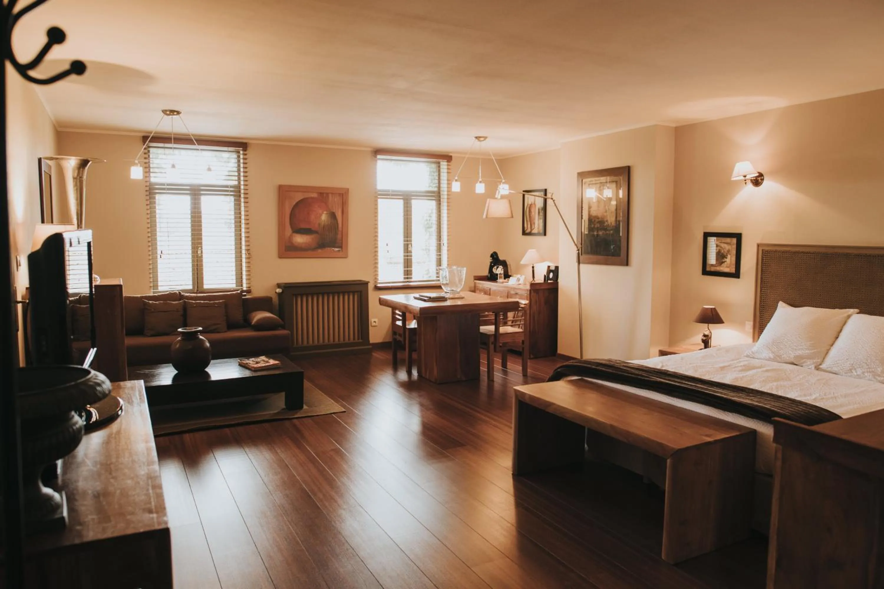 Bed in LOGIS HÔTEL-RESTAURANT - Le Moulin d'Artres