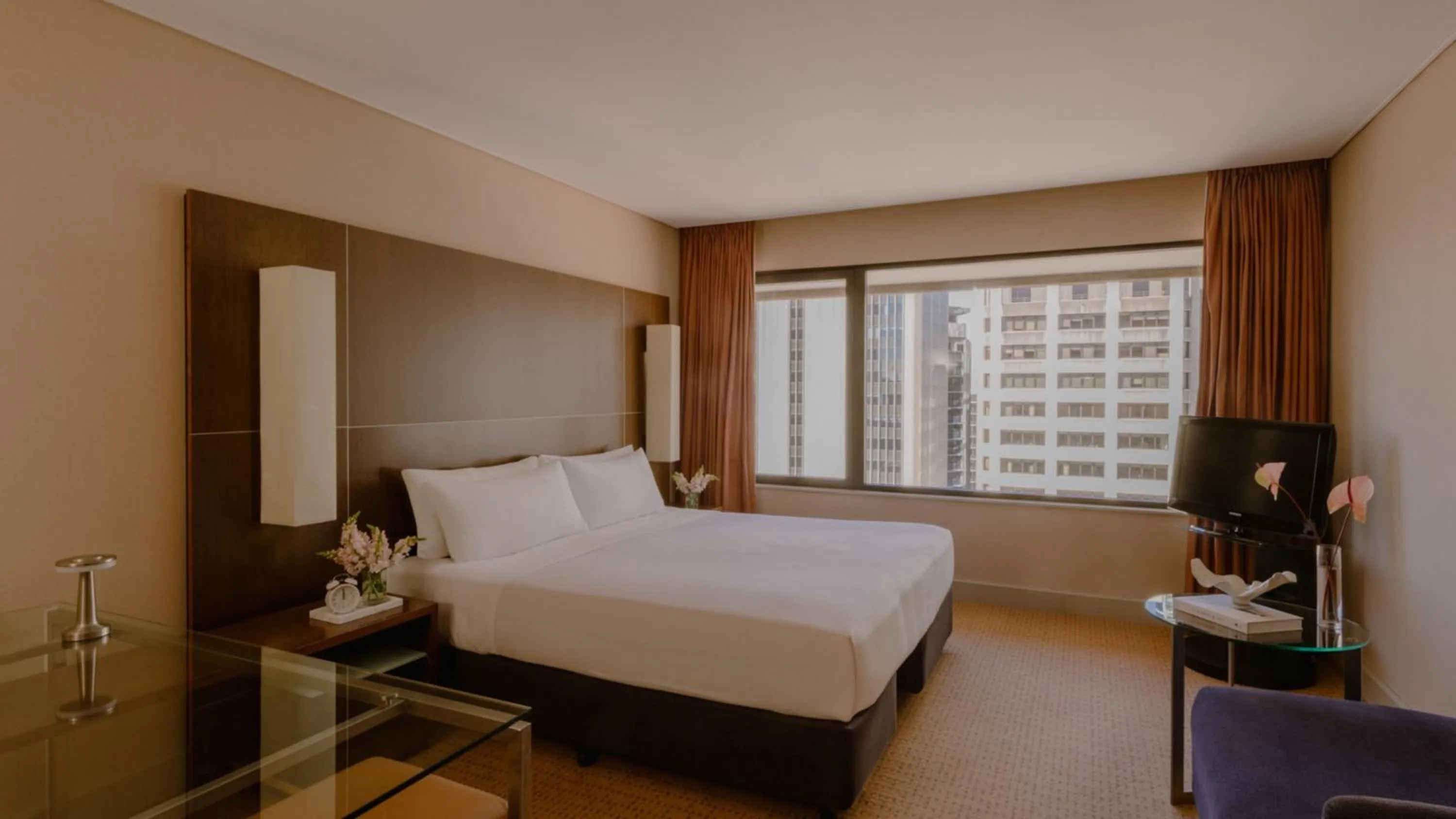 Photo of the whole room, Bed in InterContinental Brisbane by IHG