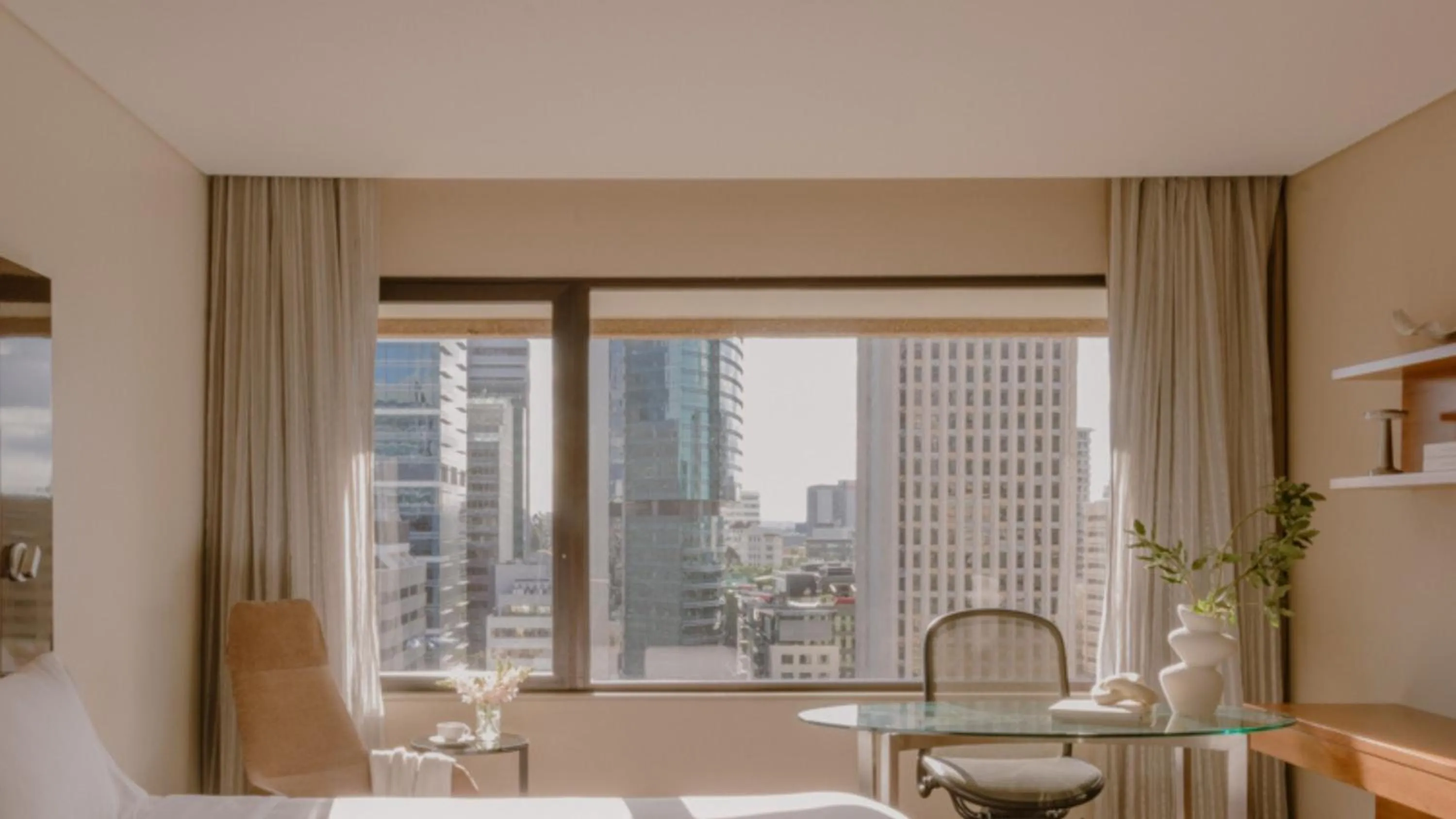 Photo of the whole room in InterContinental Brisbane by IHG