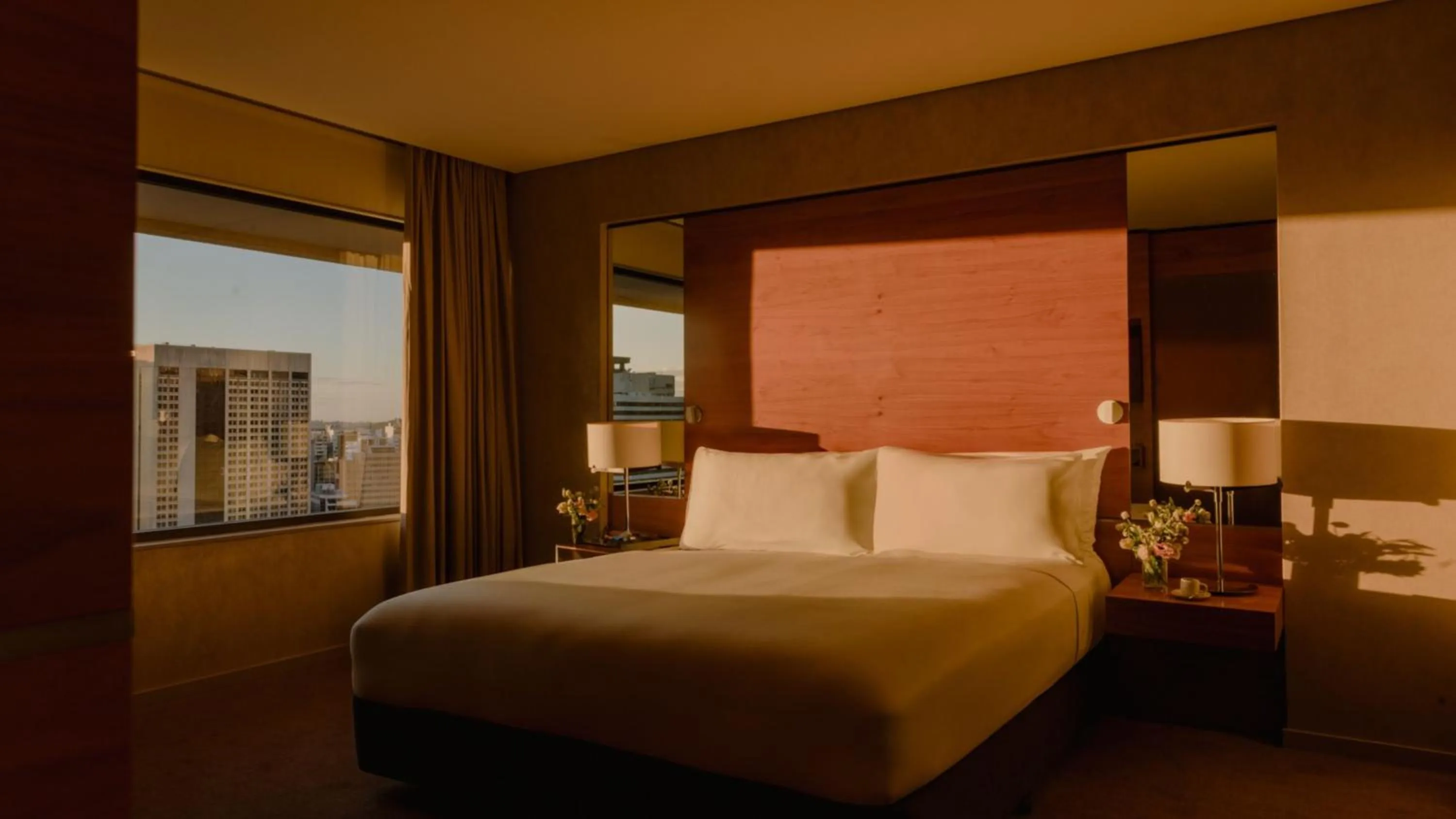 Photo of the whole room, Bed in InterContinental Brisbane by IHG