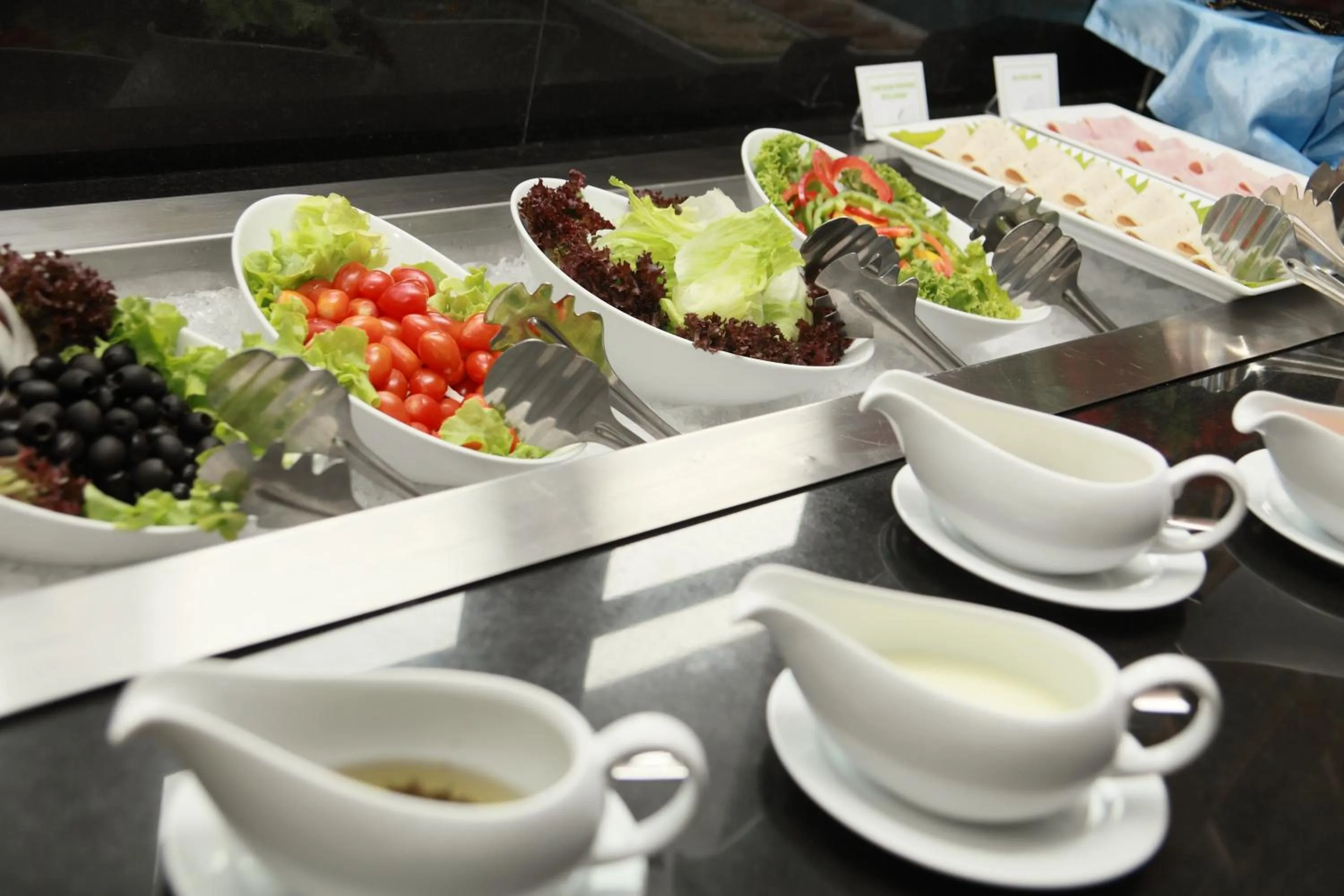 Restaurant/places to eat in Pattaya Loft