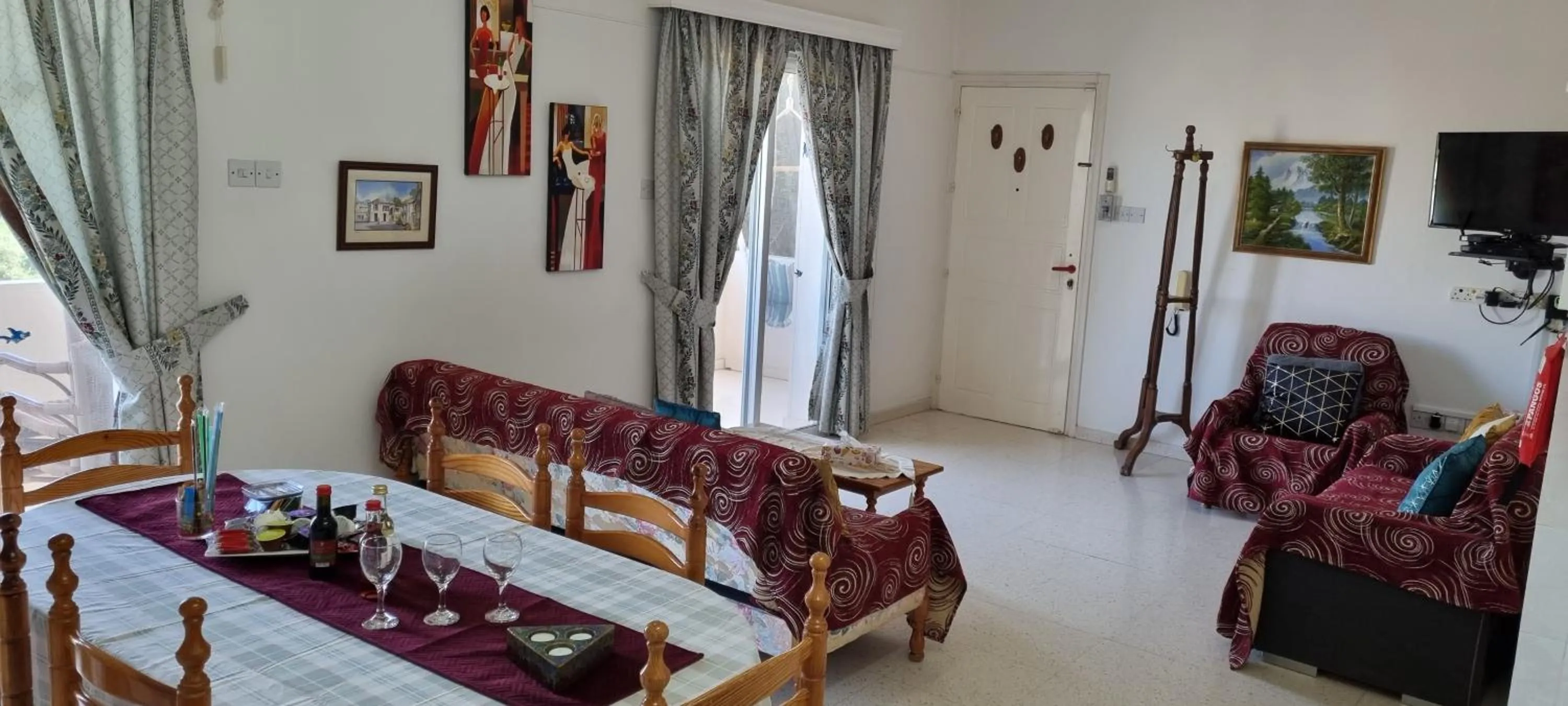 Seating area in Astrofegia Apartments Near The Sea