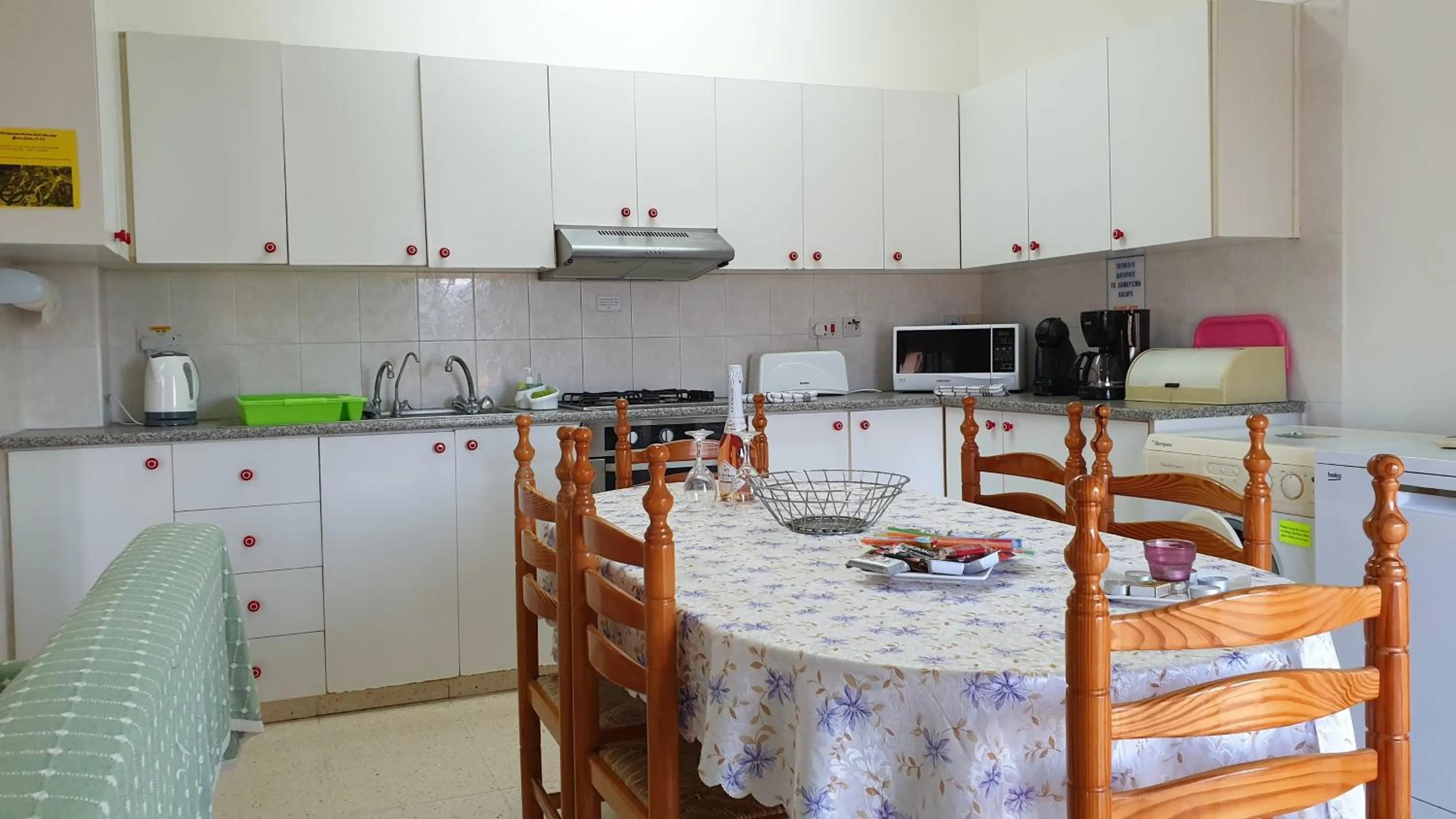 Coffee/tea facilities in Astrofegia Apartments Near The Sea