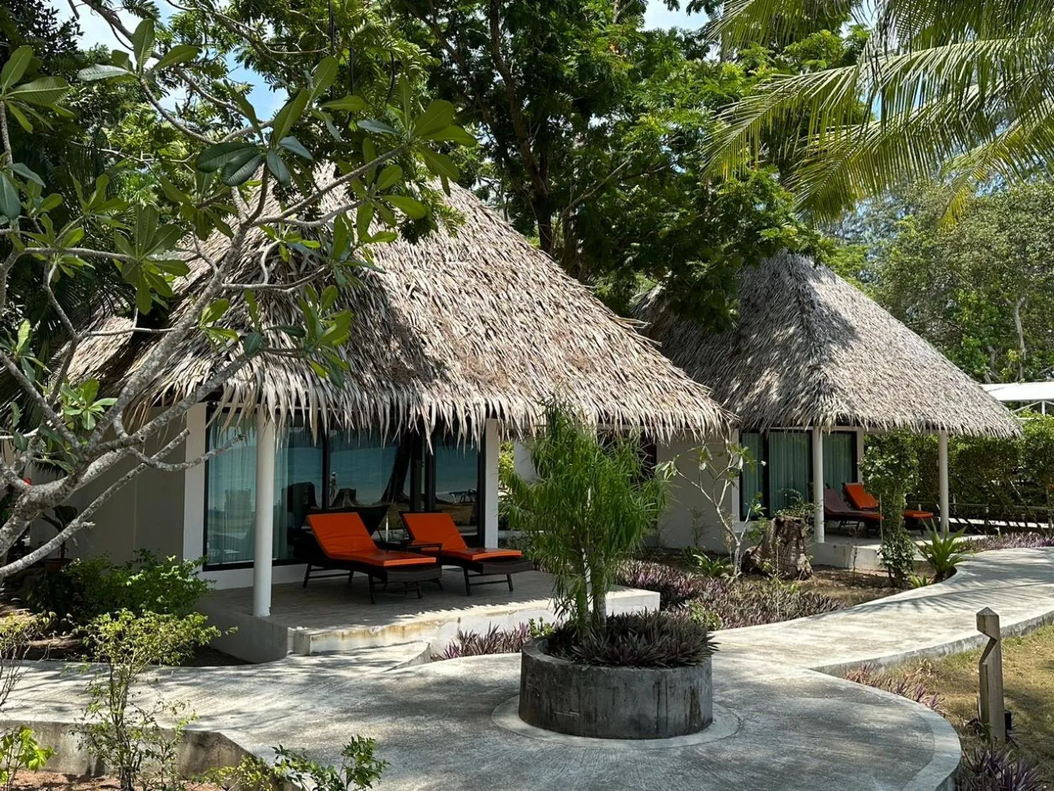 Property building in Twin Bay Resort Koh Lanta