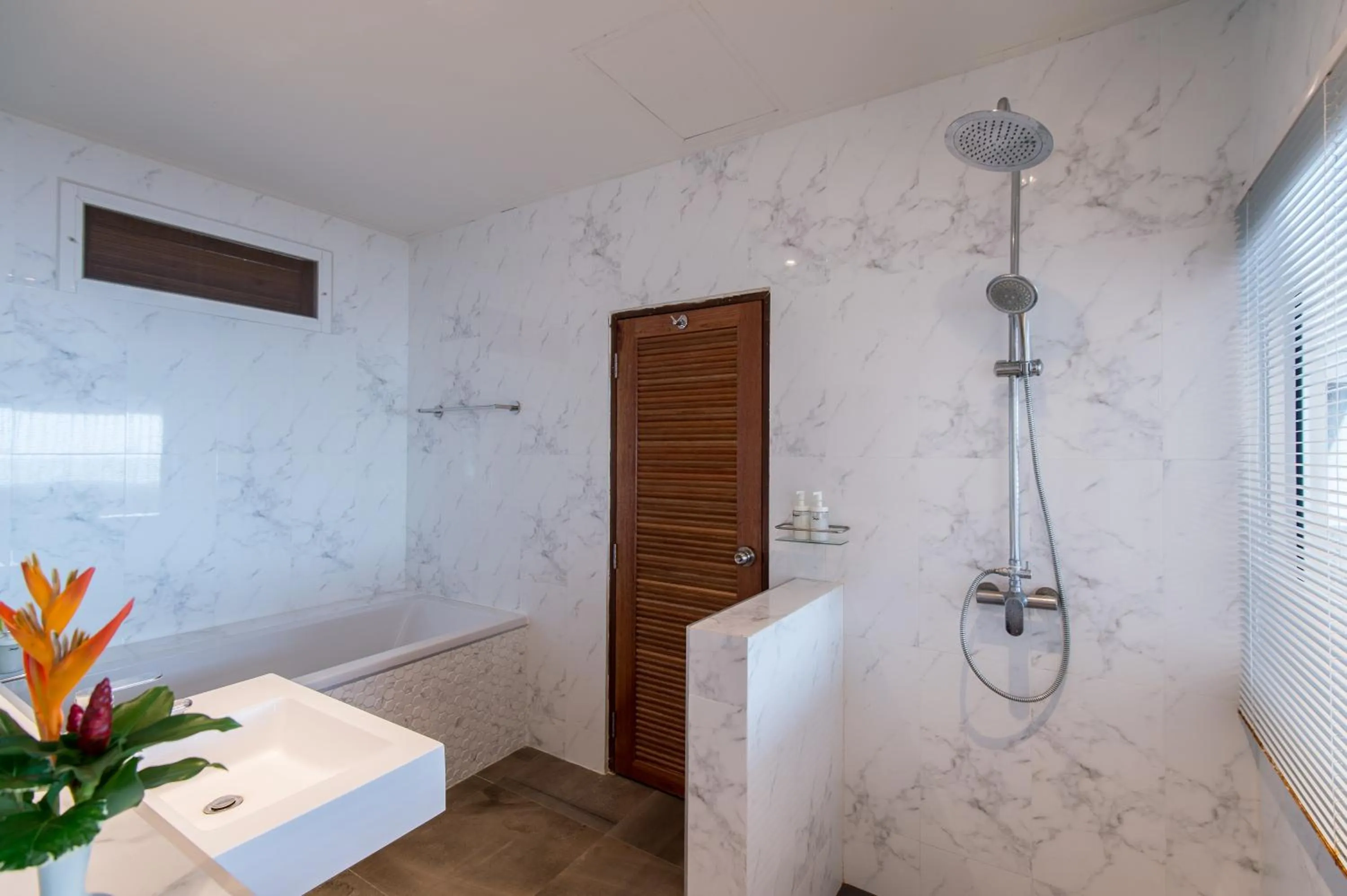 Property building in Twin Bay Resort Koh Lanta