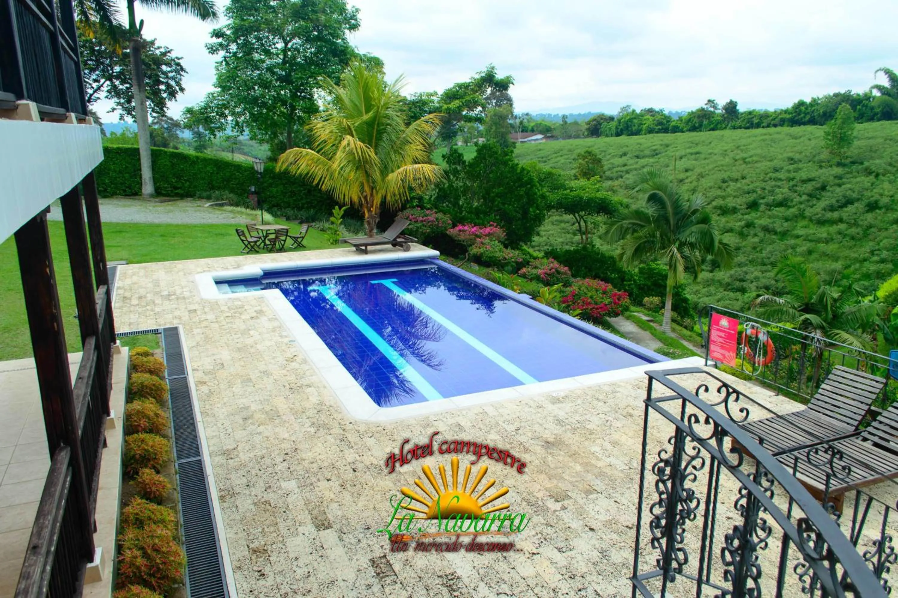 Swimming pool in Hotel Campestre la Navarra