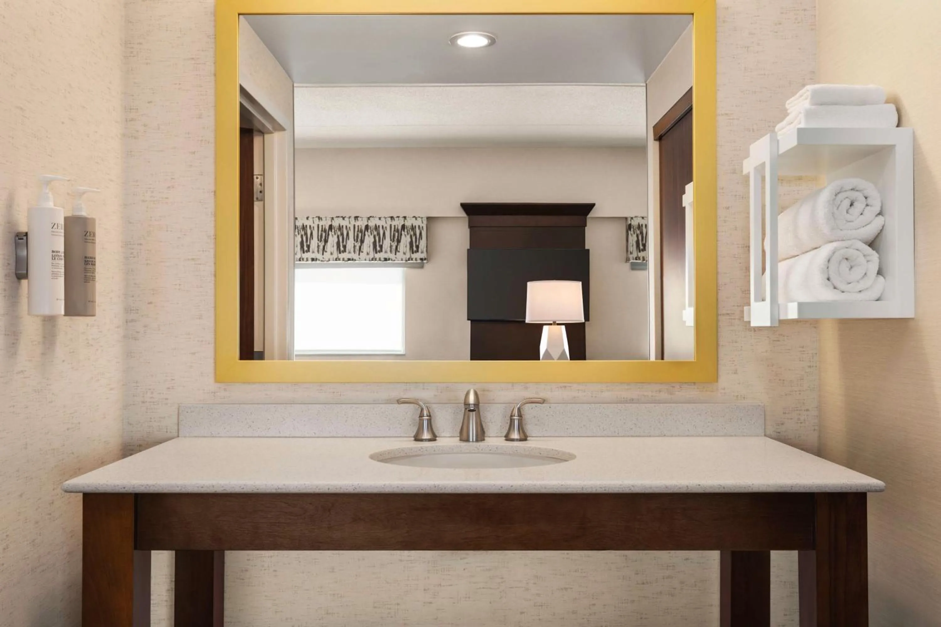 Bathroom in Hampton Inn & Suites Pittsburgh Waterfront West Homestead