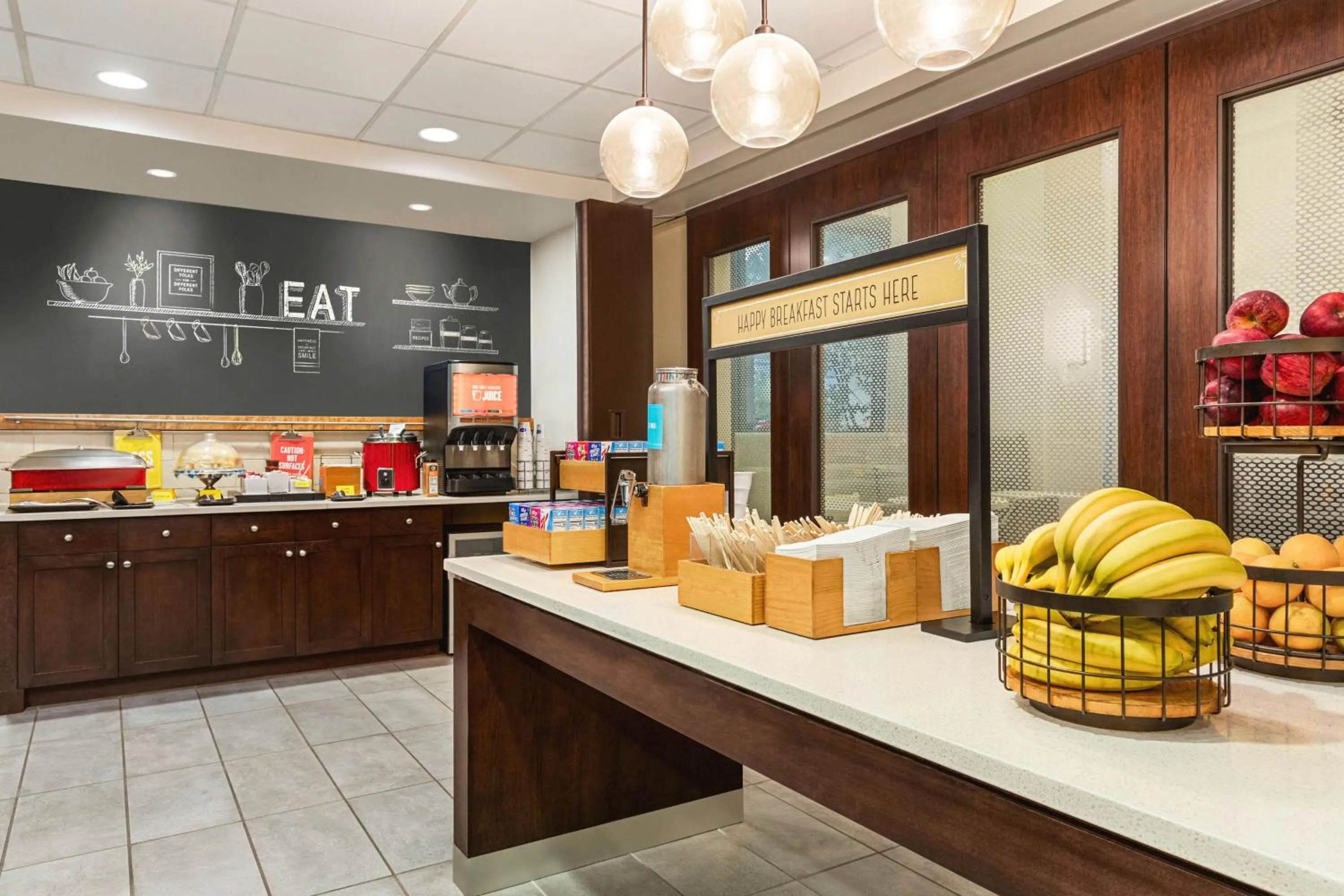 Breakfast in Hampton Inn & Suites Pittsburgh Waterfront West Homestead