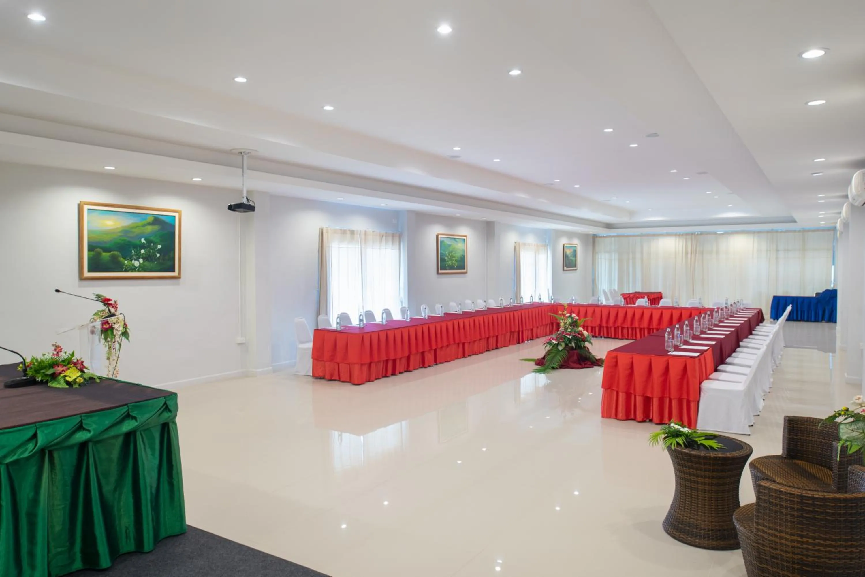 Banquet/Function facilities in Royal Lanta Resort & Spa